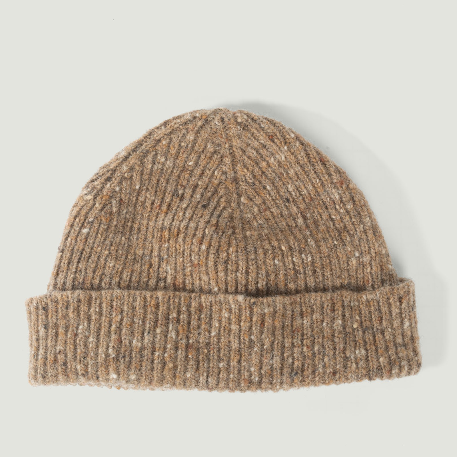 Vignettes flâneurs bonnet court Mackie en laine Ardara couleur Boyne