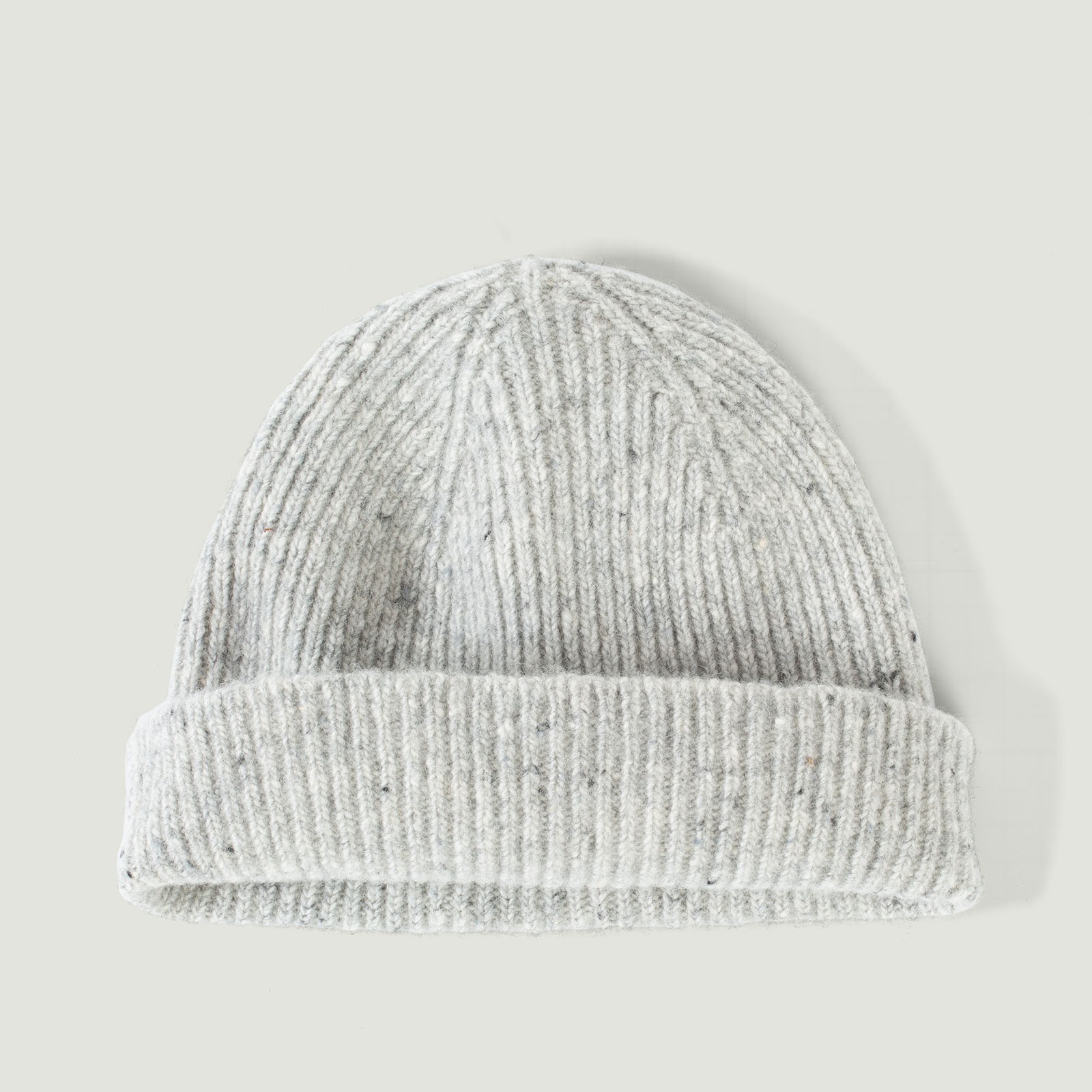 vignette flâneurs bonnet court Mackie en laine Ardara couleur Arthonia