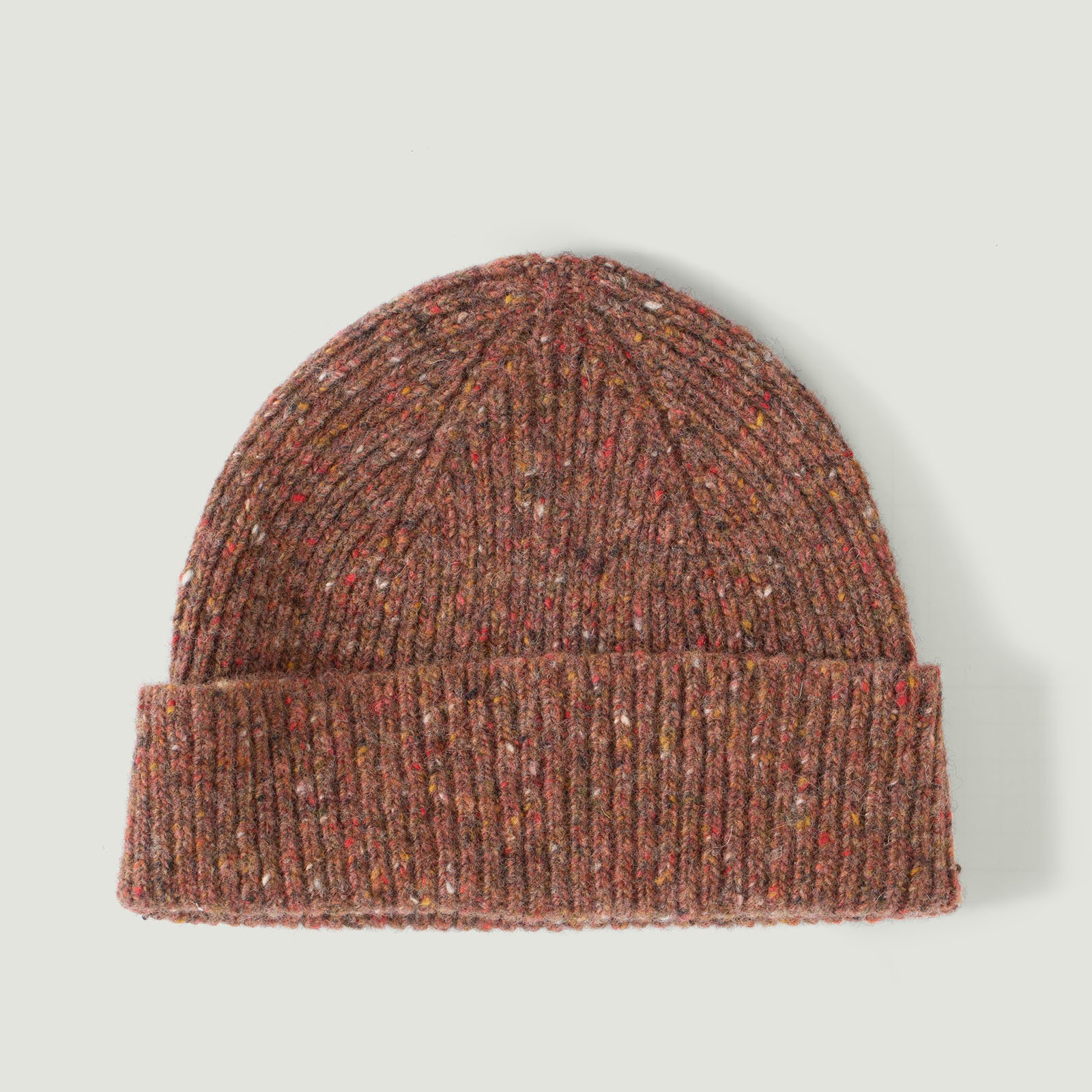 Vignettes flâneurs bonnet court Mackie en laine Ardara couleur sunset