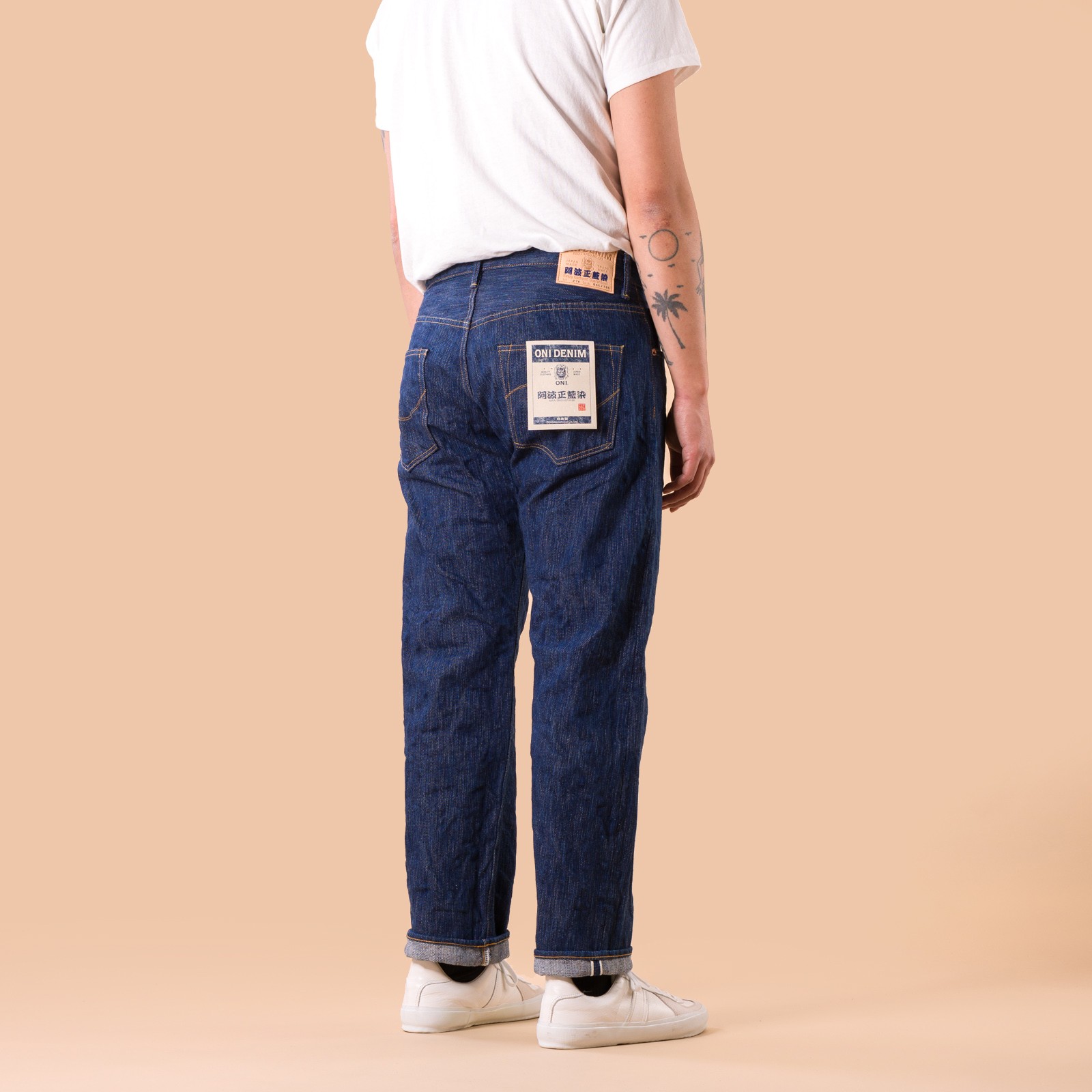 images flâneurs ONI DENIM  274 Awa Shoai Natural Indigo Regular Straight Selvedge Denim de dos