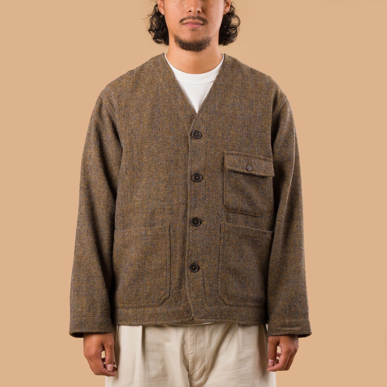 image de face UNIVERSAL WORKS x FLÂNEURS Harris Tweed Plaid Cabin Jacket Gold