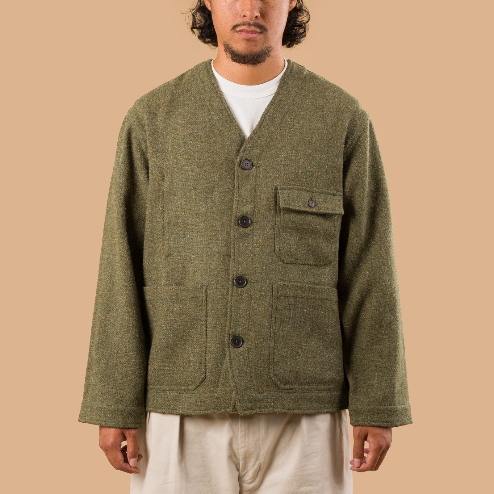 image de face UNIVERSAL WORKS x FLÂNEURS Harris Tweed Plaid Cabin Jacket Green