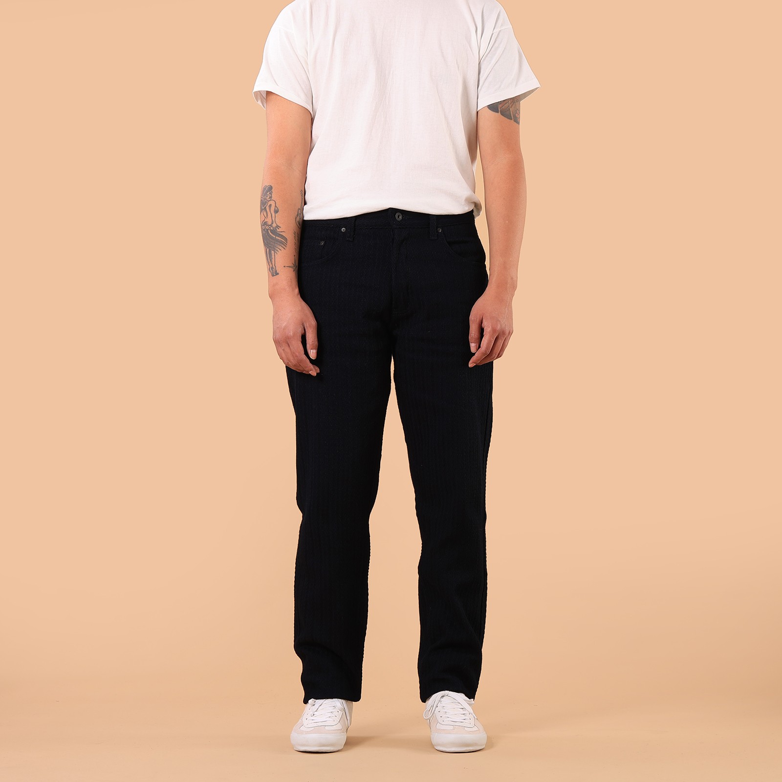 Image-Flâneurs_NAKED & FAMOUS EasyGuy Indigo Sugiaya de face