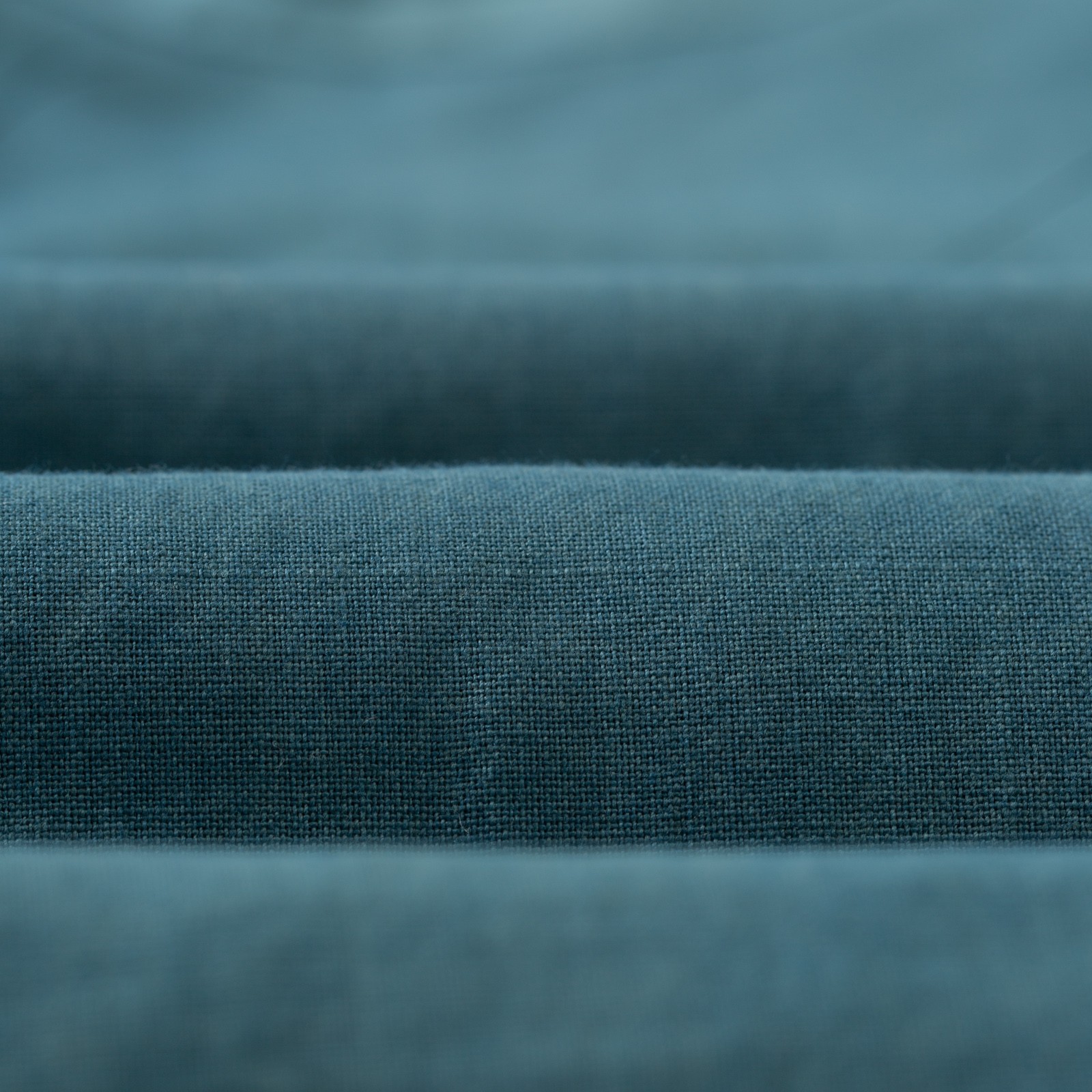 détails matière KARDO x FLANEURS  LS Shirt Handwoven Denim Indigo (6)