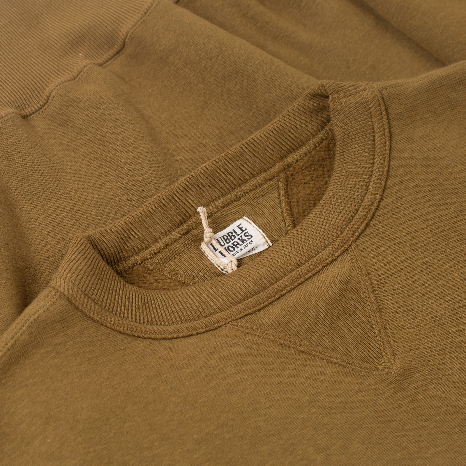 détails flaneurs DUBBLE WORKS  Loopwheel Sweat khaki (1)