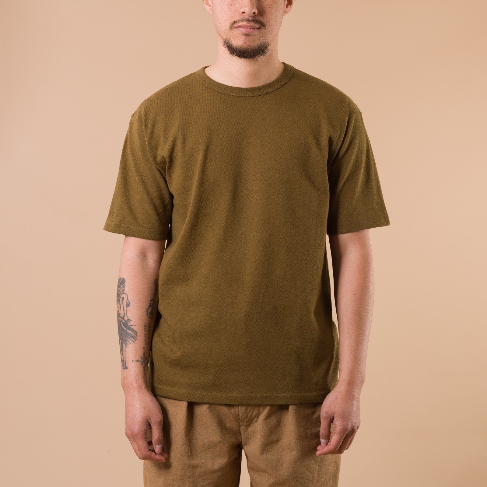 image porté flaneurs DUBBLE WORKS Heavyweight Short Sleeve Tee Khaki face