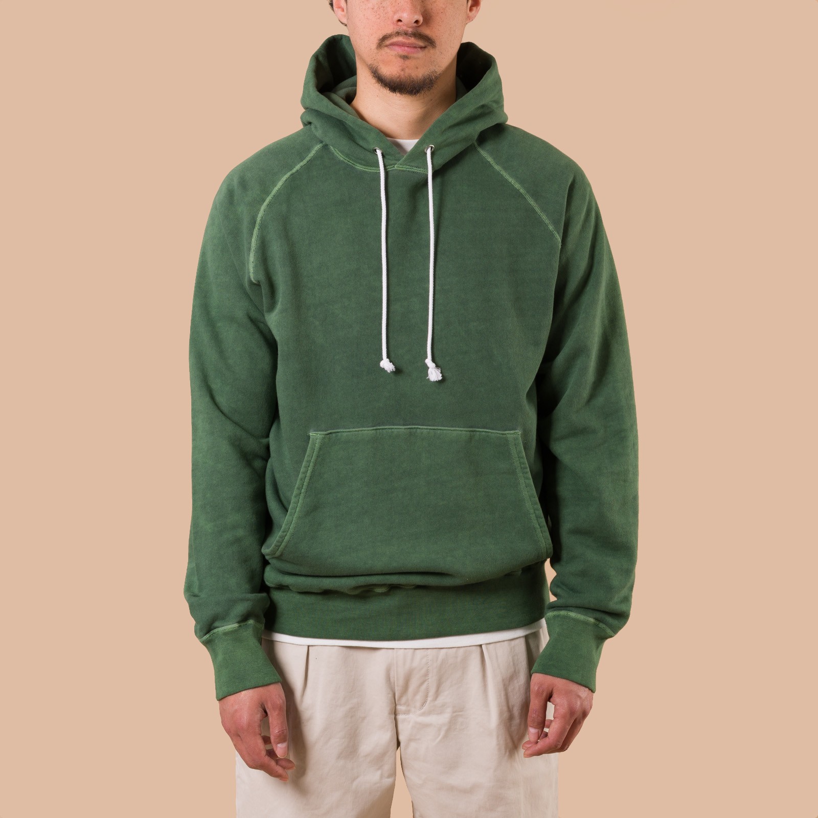 image porté de face GOOD ON  Raglan Pullover Hood Sweat P-dark green (2)