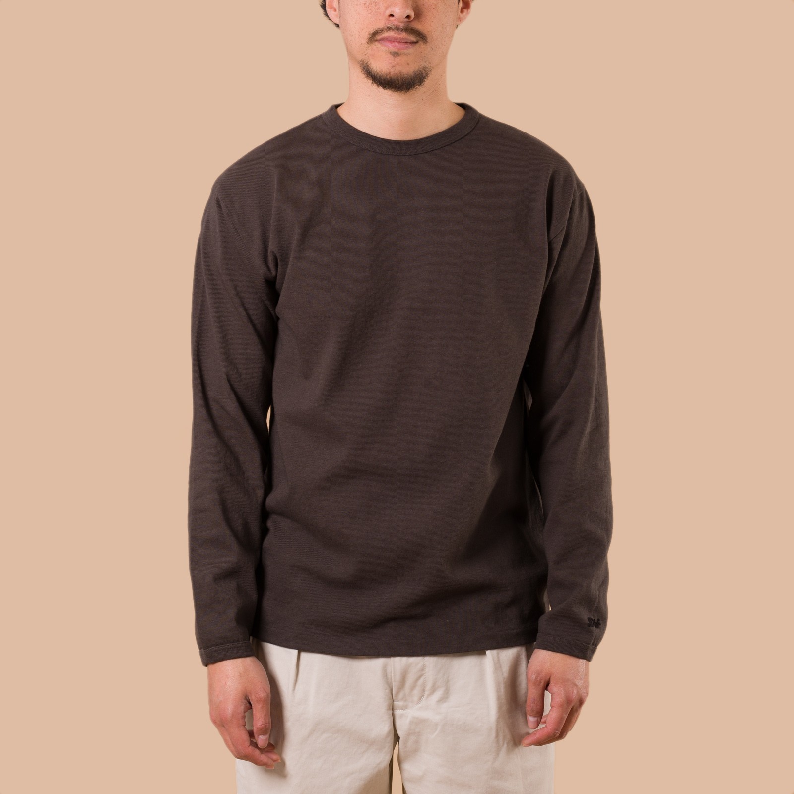 image porté face DUBBLE WORKS  Heavyweight Long Sleeve Tee Sumikuro (2)