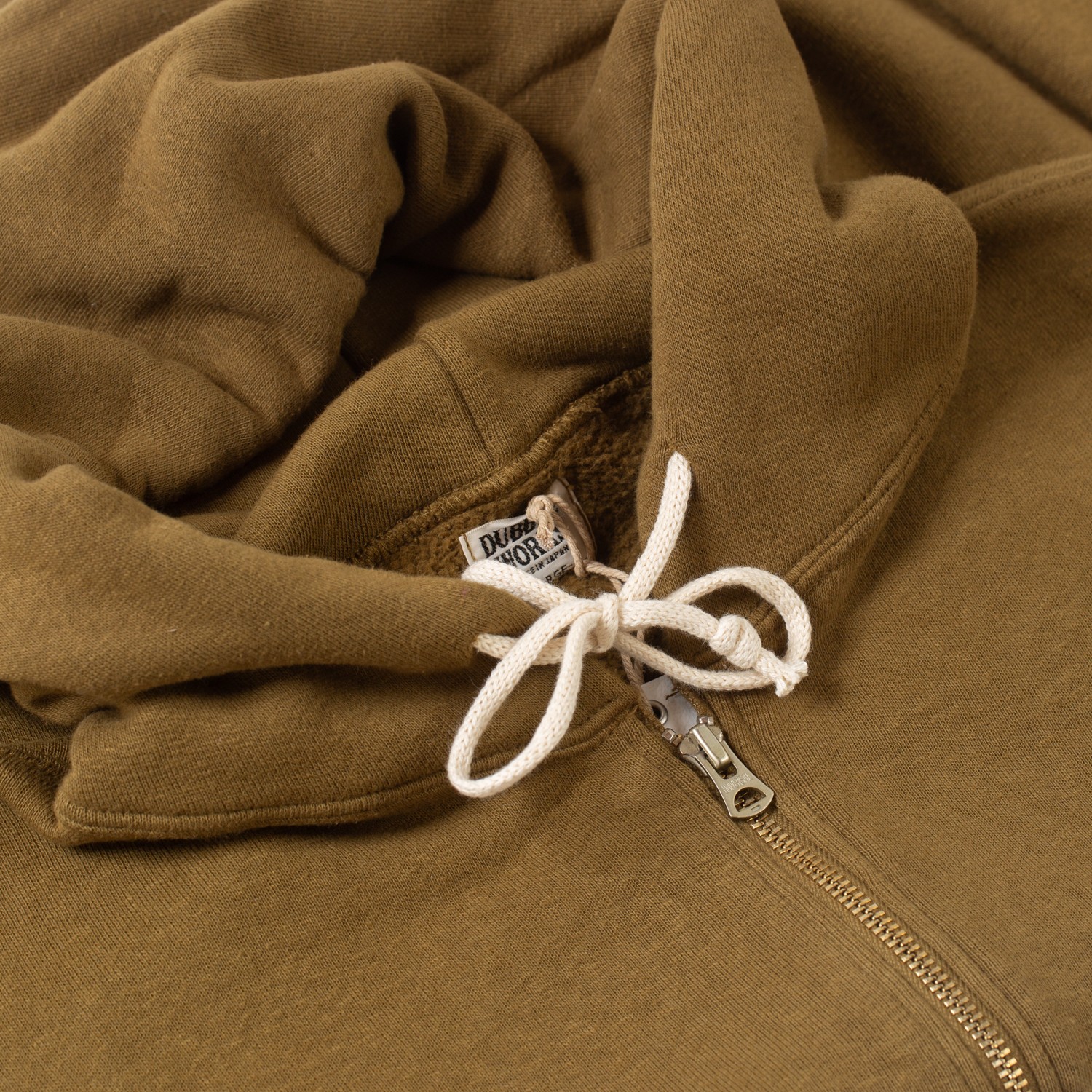 détail flaneurs DUBBLE WORKS  Loopwheel zip-up Sweat Hoodie Khaki (2)