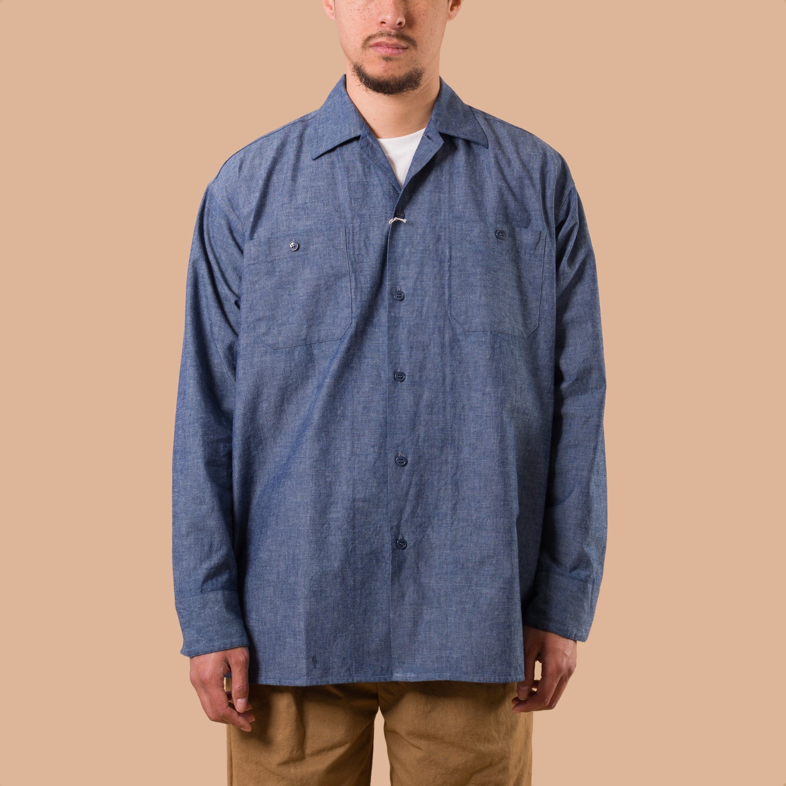 image porté de face 1 flaneurs chemise chambray col cubin blue Beams Plus Japan