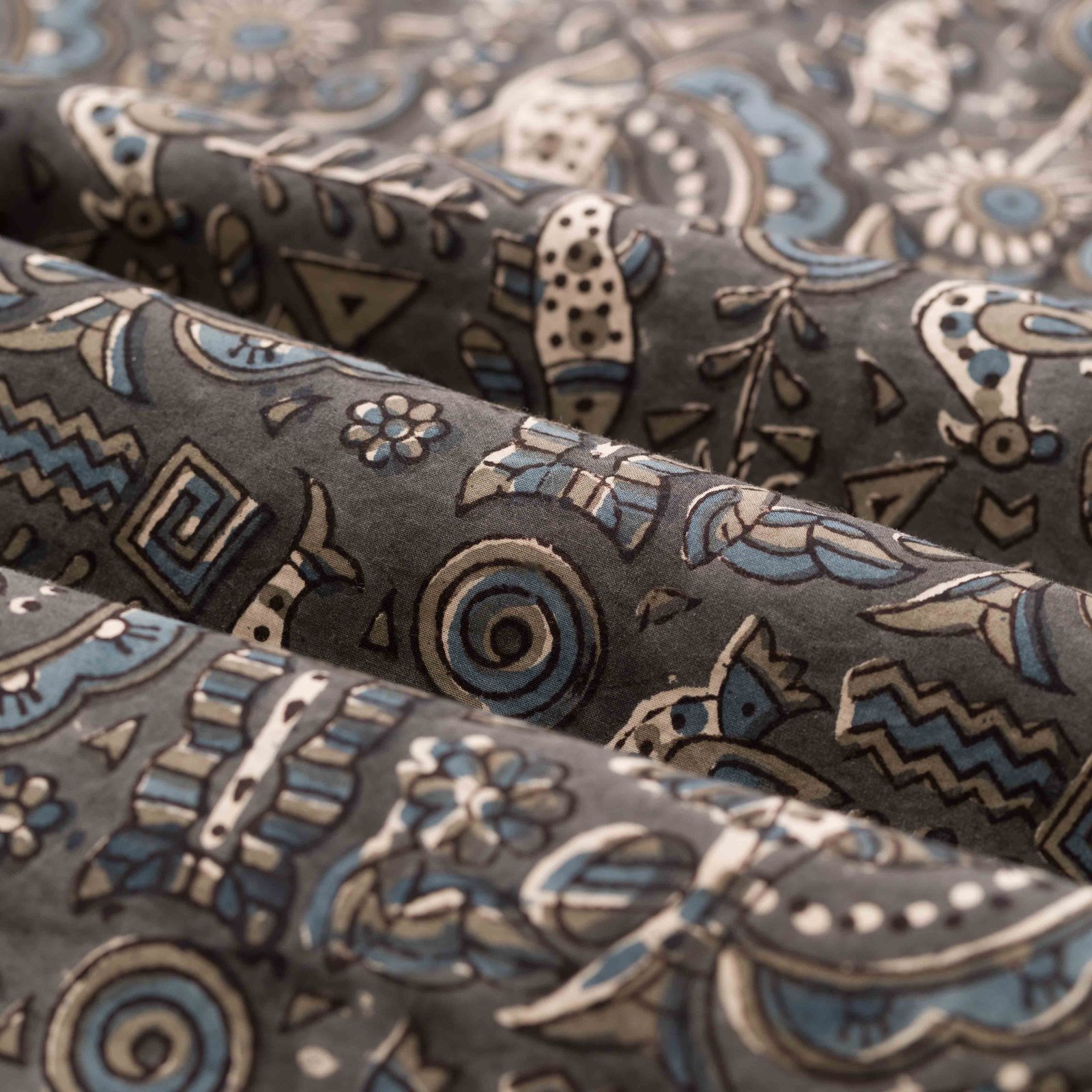 Image-Flâneurs_BEAMS PLUS / Open Collar Shirt Block Print Navy détail matière