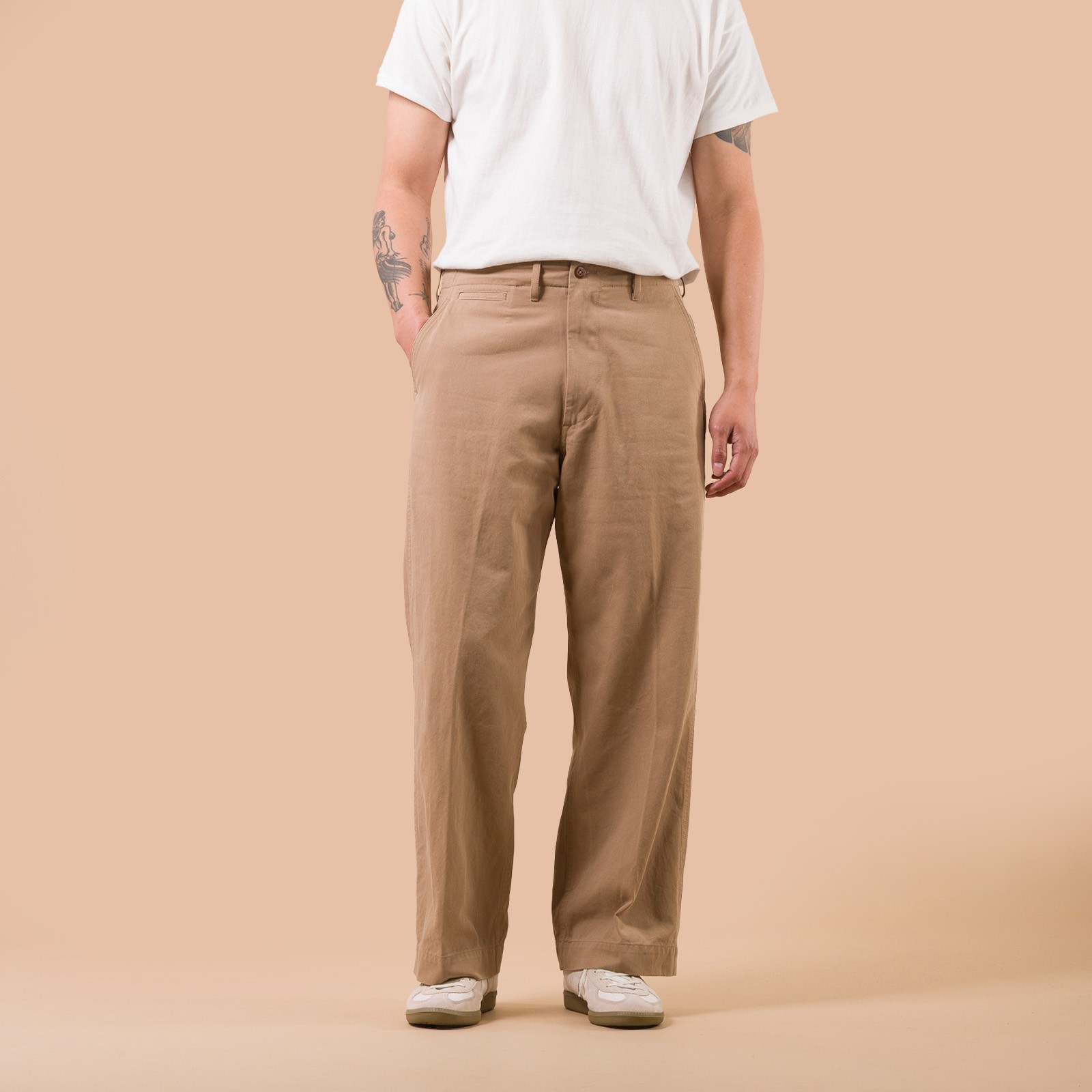 Image-Flâneurs_BEAMS PLUS / MIL Trousers Twill Khaki de face