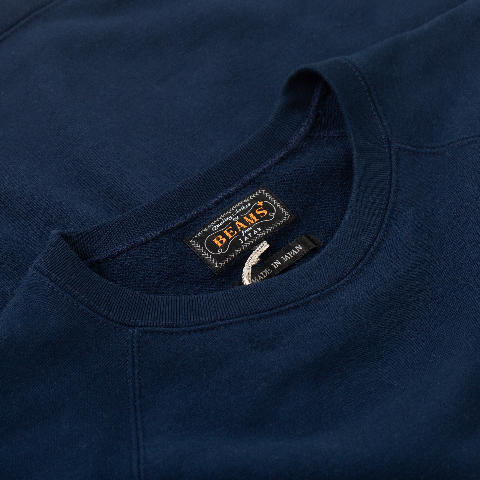 détail col BEAMS PLUS  Sweat Short Sleeve Cut-Off Navy (2)