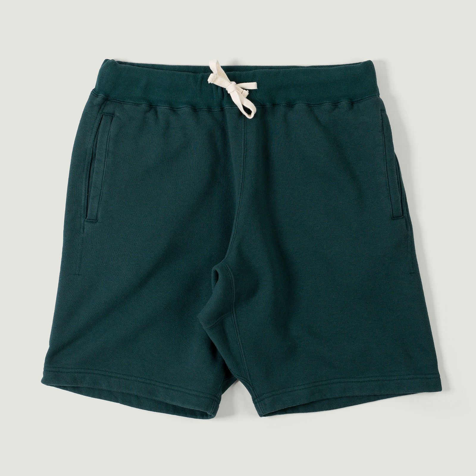 Vignettes flaneurs  BEAMS PLUS sweat short Dark Green