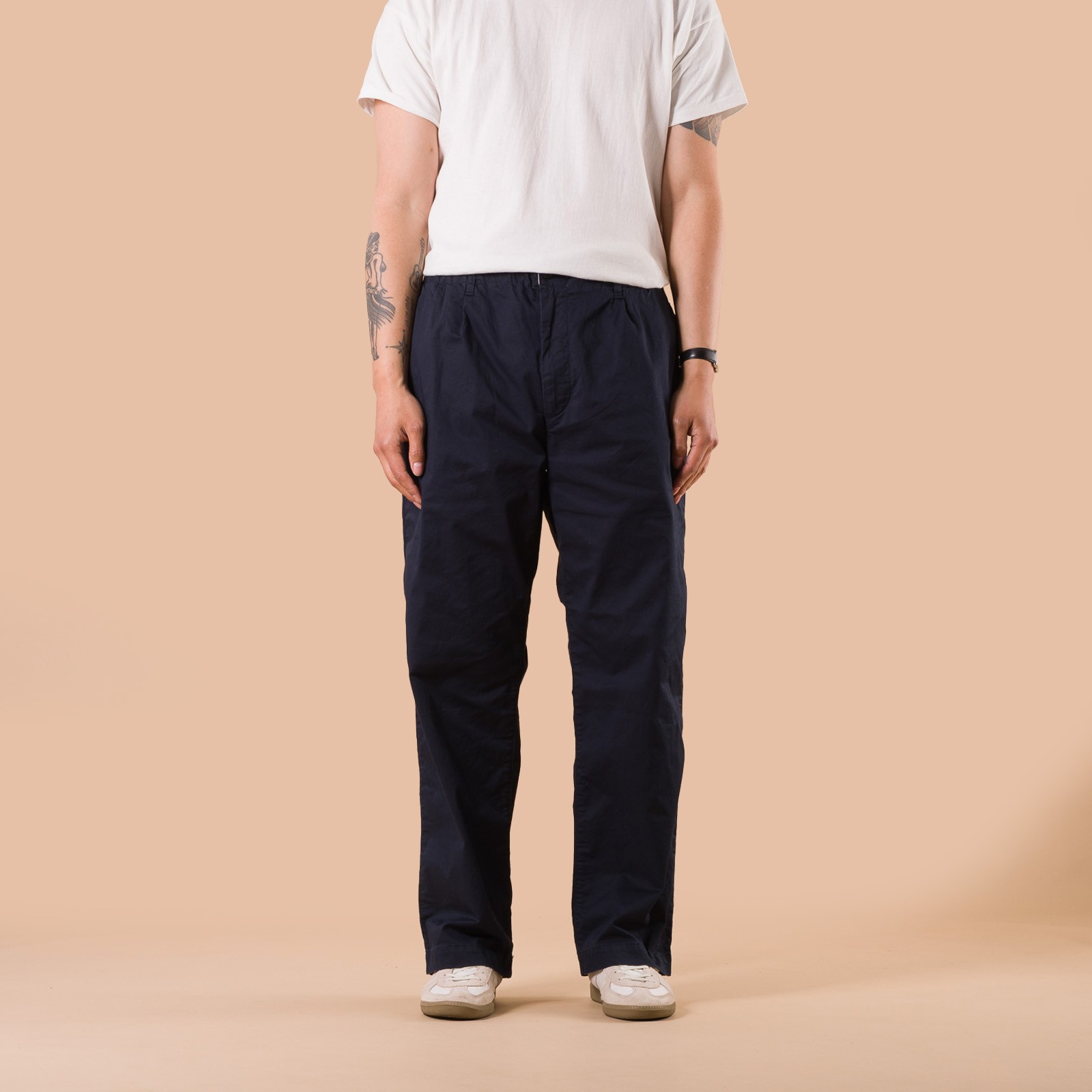 Image-Flâneurs_FOB FACTORY / F0549 Stretch Twill Easy Pants Navy de face