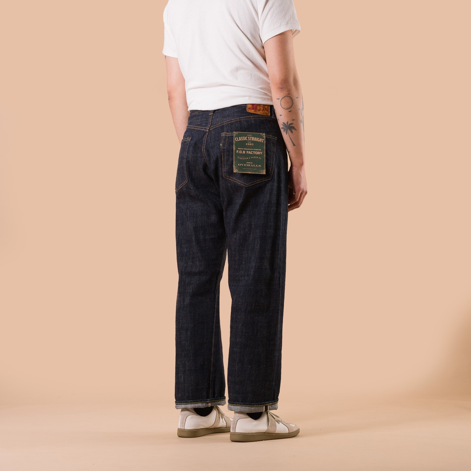 Image-Flâneurs_FOB Factory-F143 14oz Classic Straight Selvedge Denim de dos