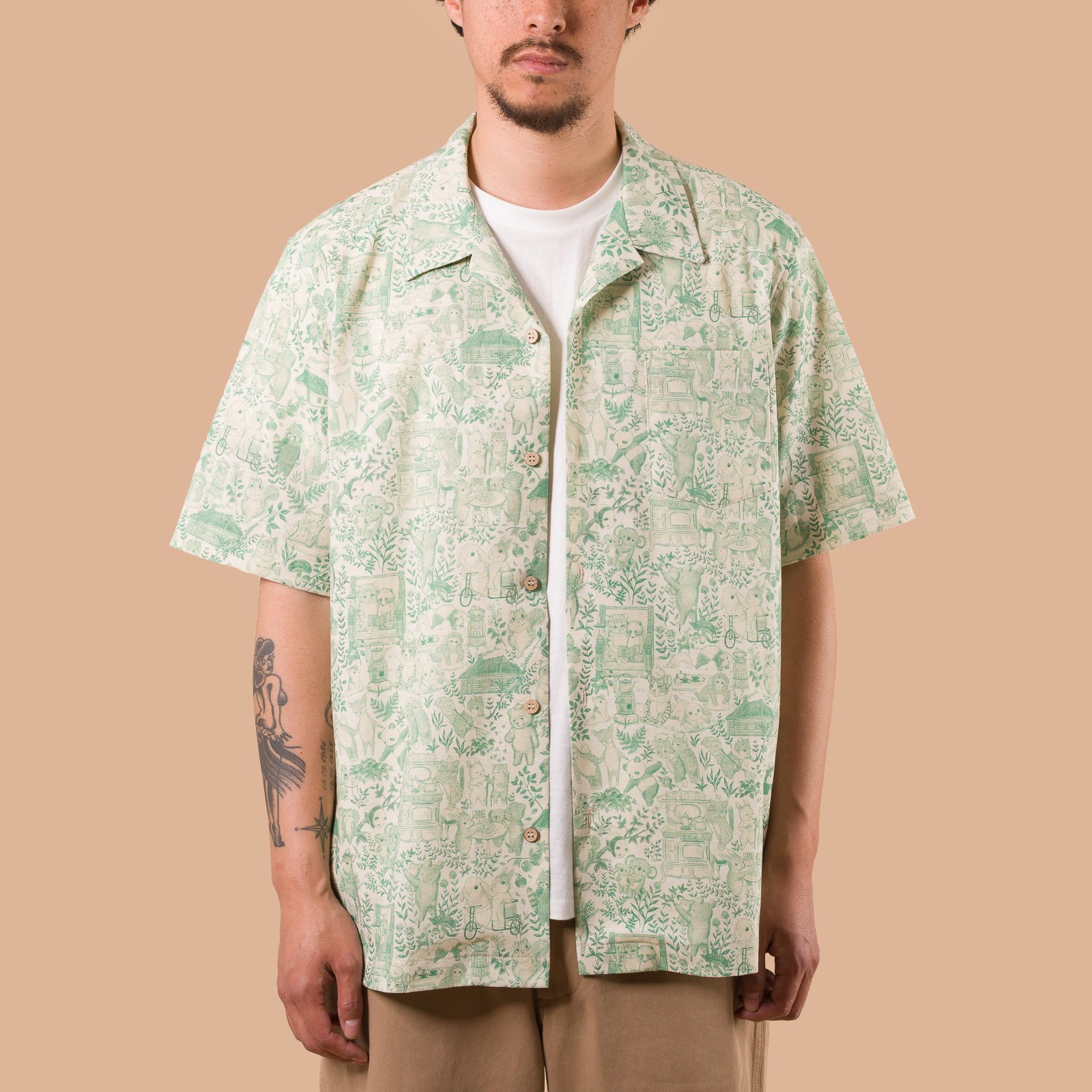 Image flâneurs Naked & Famous Aloha Shirt Linen Animals Green de face