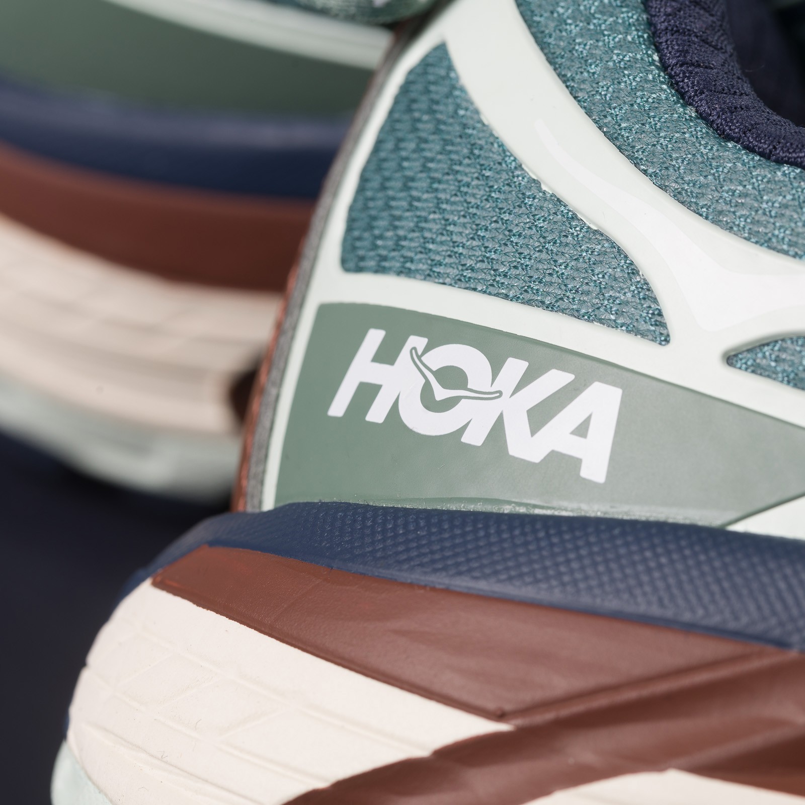 image flâneurs HOKA / Mafate Three 2 Wordmark Fern/Varsity Navy détail 3