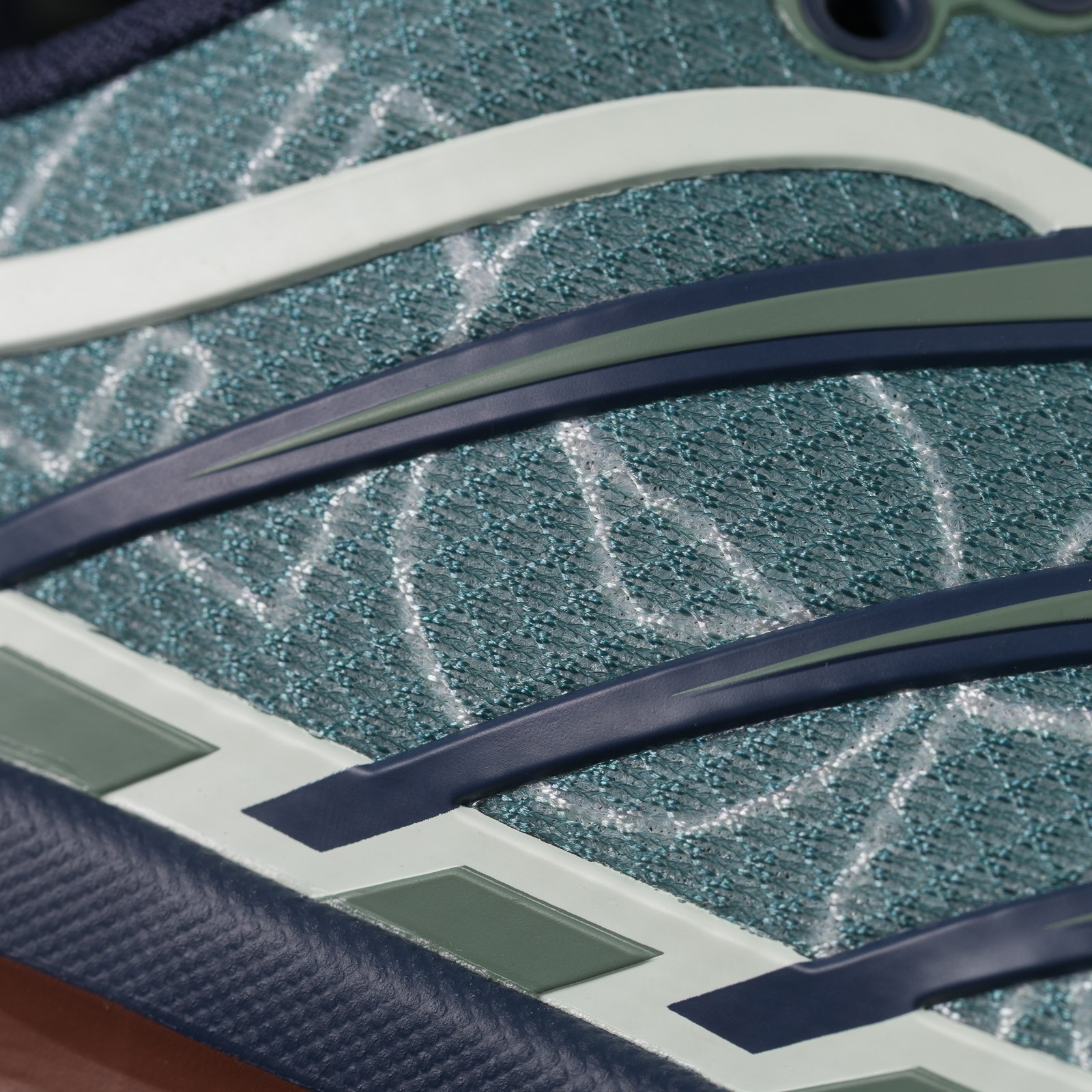 image flâneurs HOKA / Mafate Three 2 Wordmark Fern/Varsity Navy détail 1