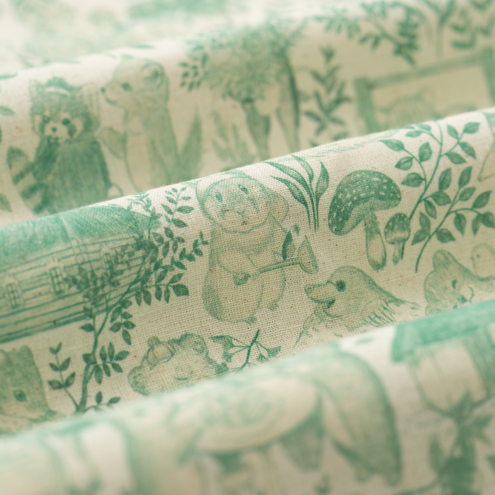 détail flaneurs chemise NAKED & FAMOUS Aloha Shirt Linen animals green (1)