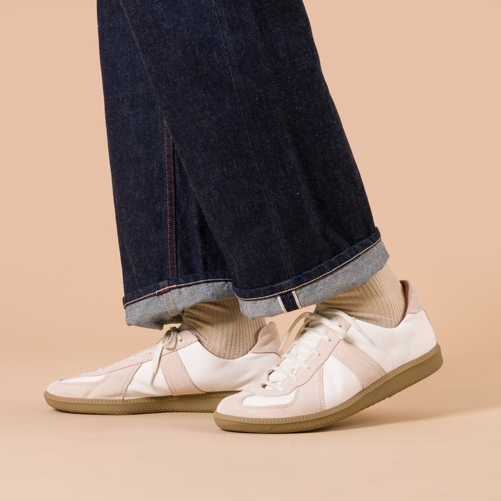 image flâneurs REPRODUCTION OF FOUND / German Military Trainer Ventile Off White profil