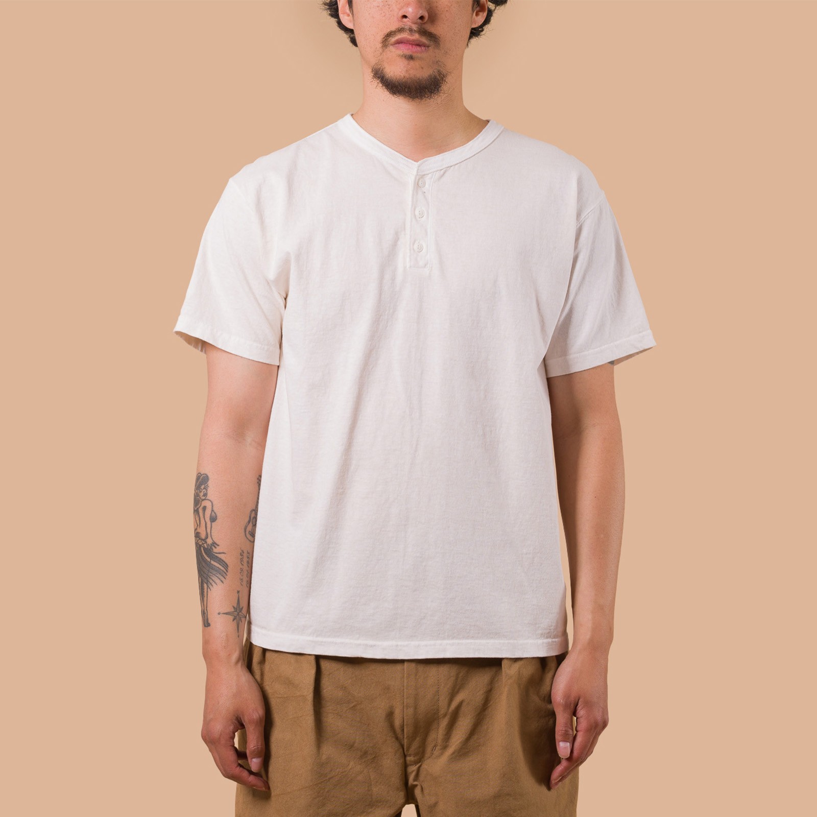 Image-Flâneurs_GOOD ON / S/S Henley Tee P-Natural_de-face
