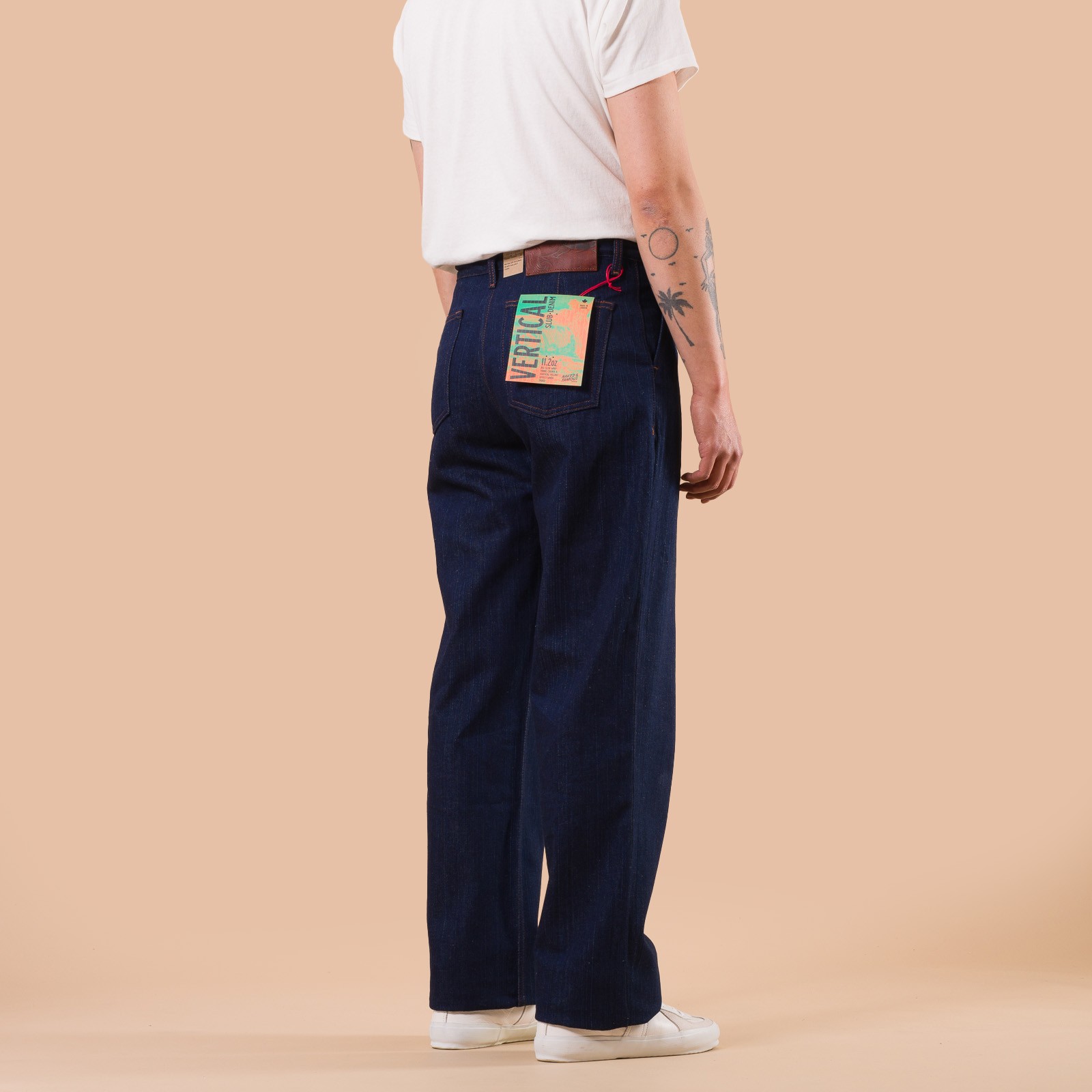 image flâneurs NAKED & FAMOUS / Pleated Trouser Vertical Slub Denim Selvedge de dos