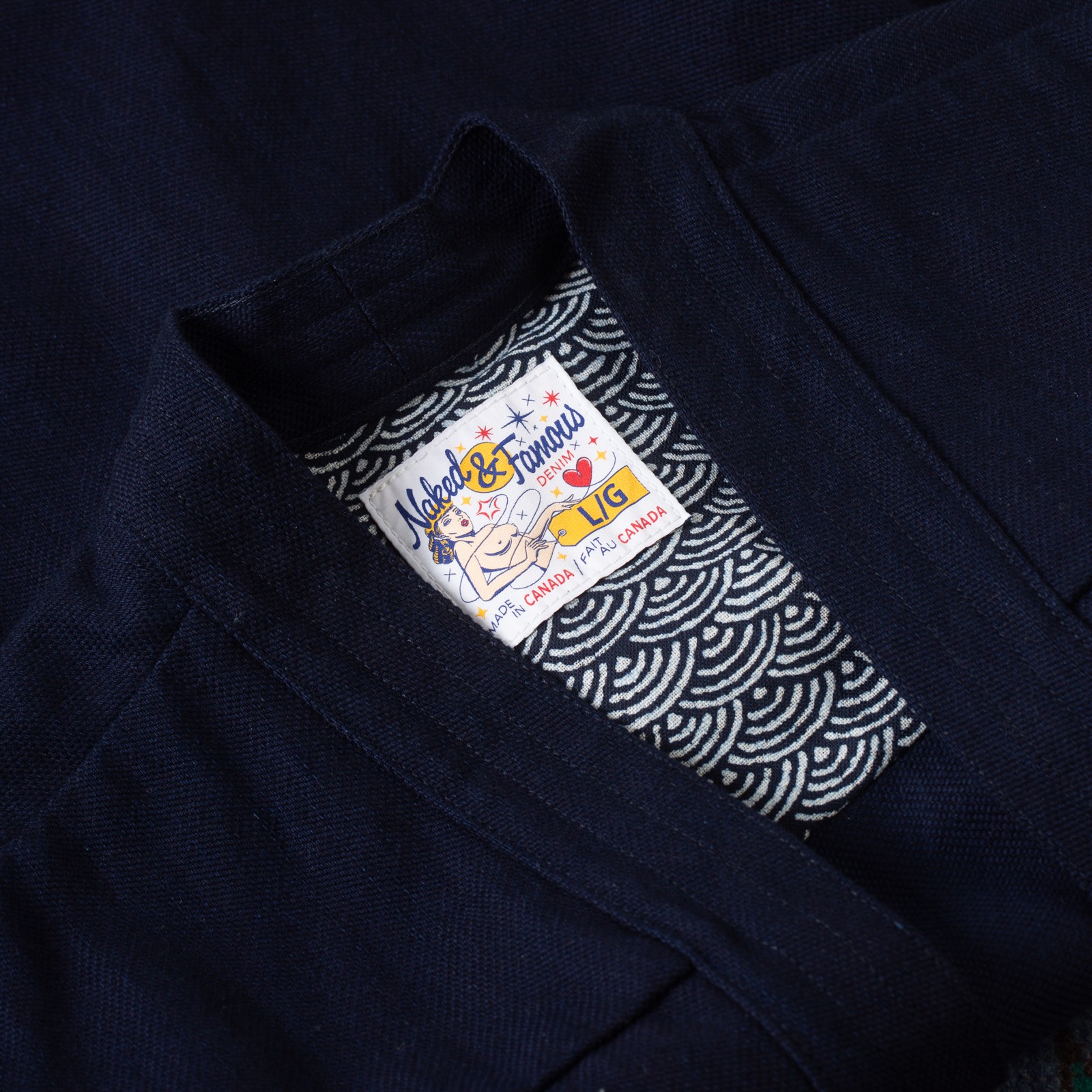 détails NAKED & FAMOUS  Kimono Shirt Maekake Dobby Indigo (2)