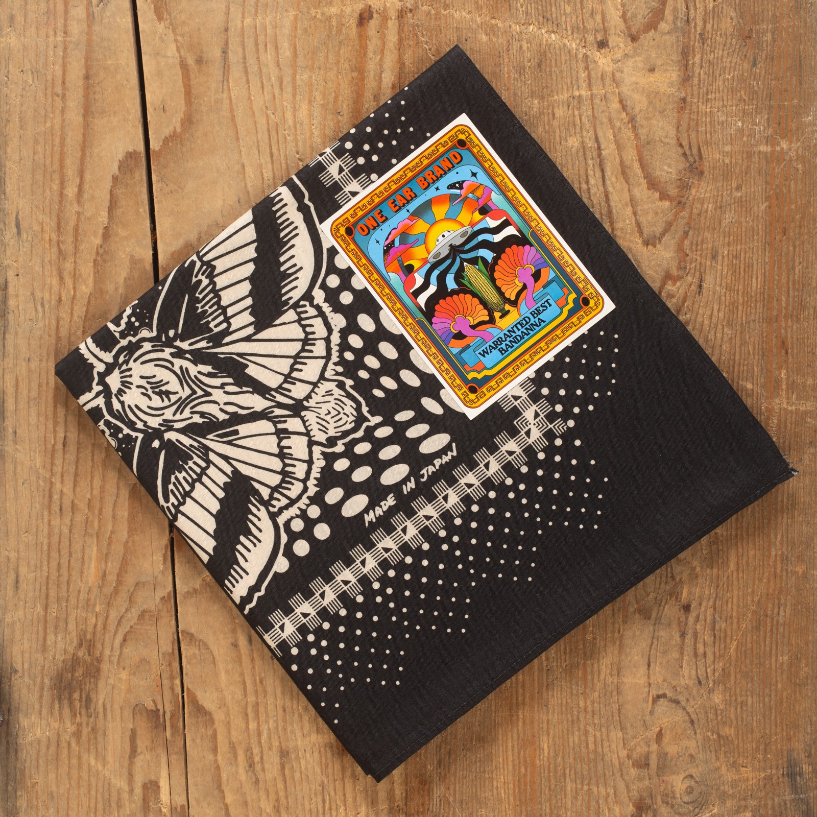détail flaneurs ONE EAR BRAND Nighthings Bandana Olive Black (1)