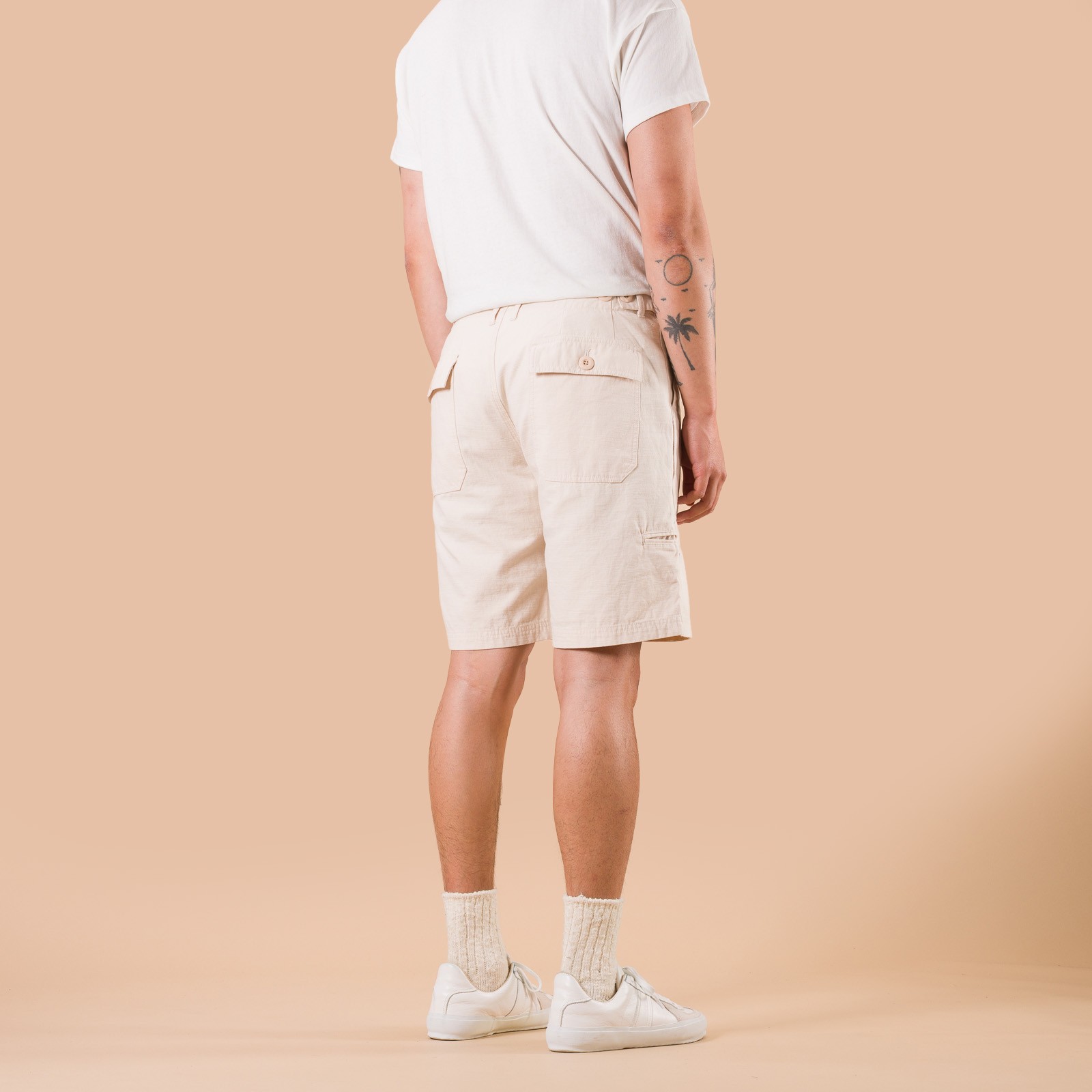 Back Satin Essential Fatigue Shorts Cream