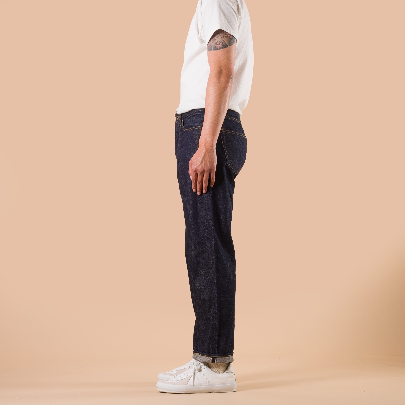 Image-Flâneurs_JAPAN BLUE JEANS / J404 Classic Straight Fit 12,5oz_de-profil