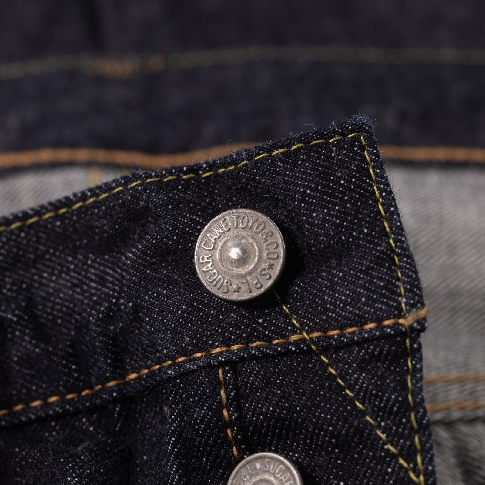 Image Flâneurs SUGAR CANE / 12oz Denim 1947 Model Type-III Slim Straight détail bouton