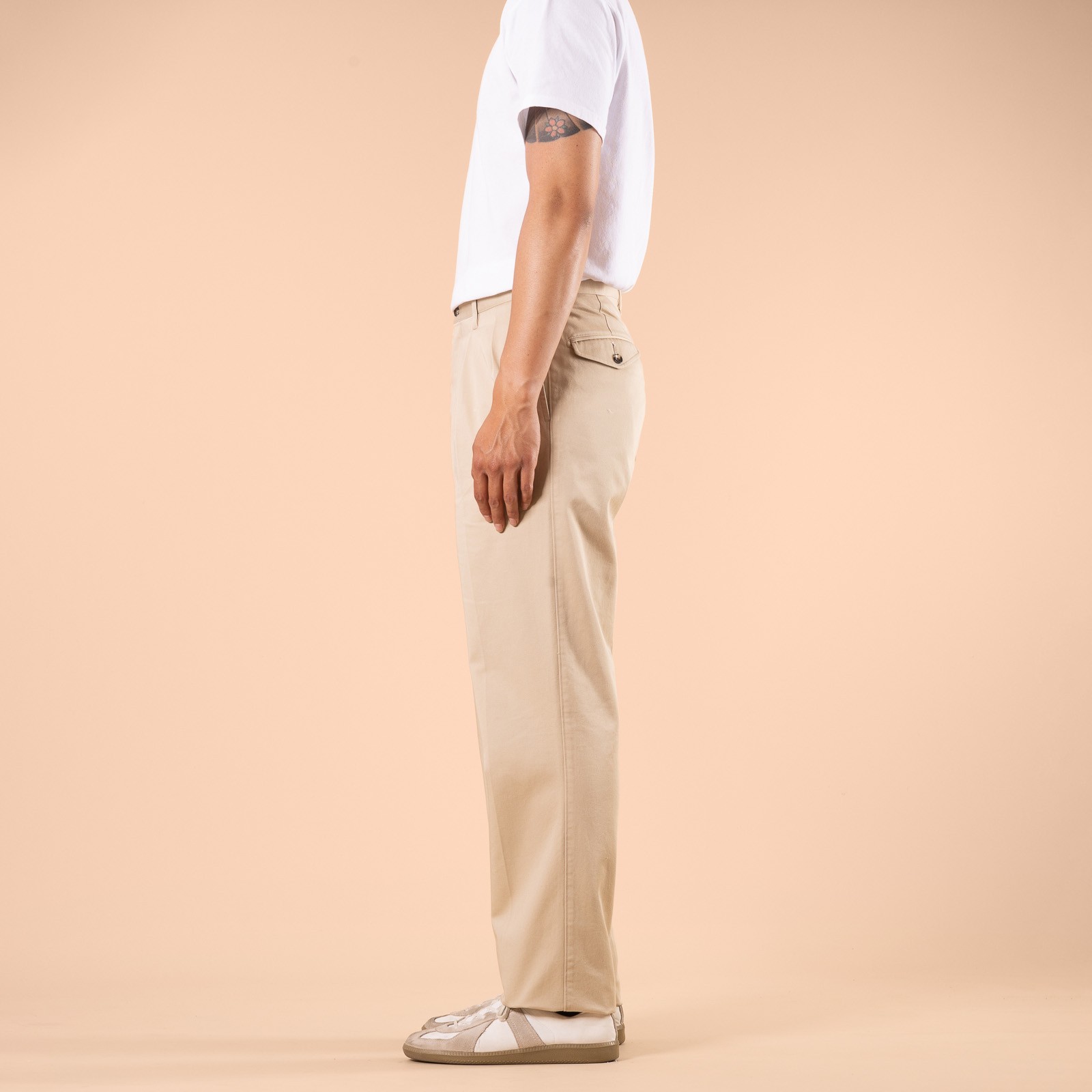 Image flâneurs BARNSTORMER / 1955UC 2Pleated Chino Beige profil