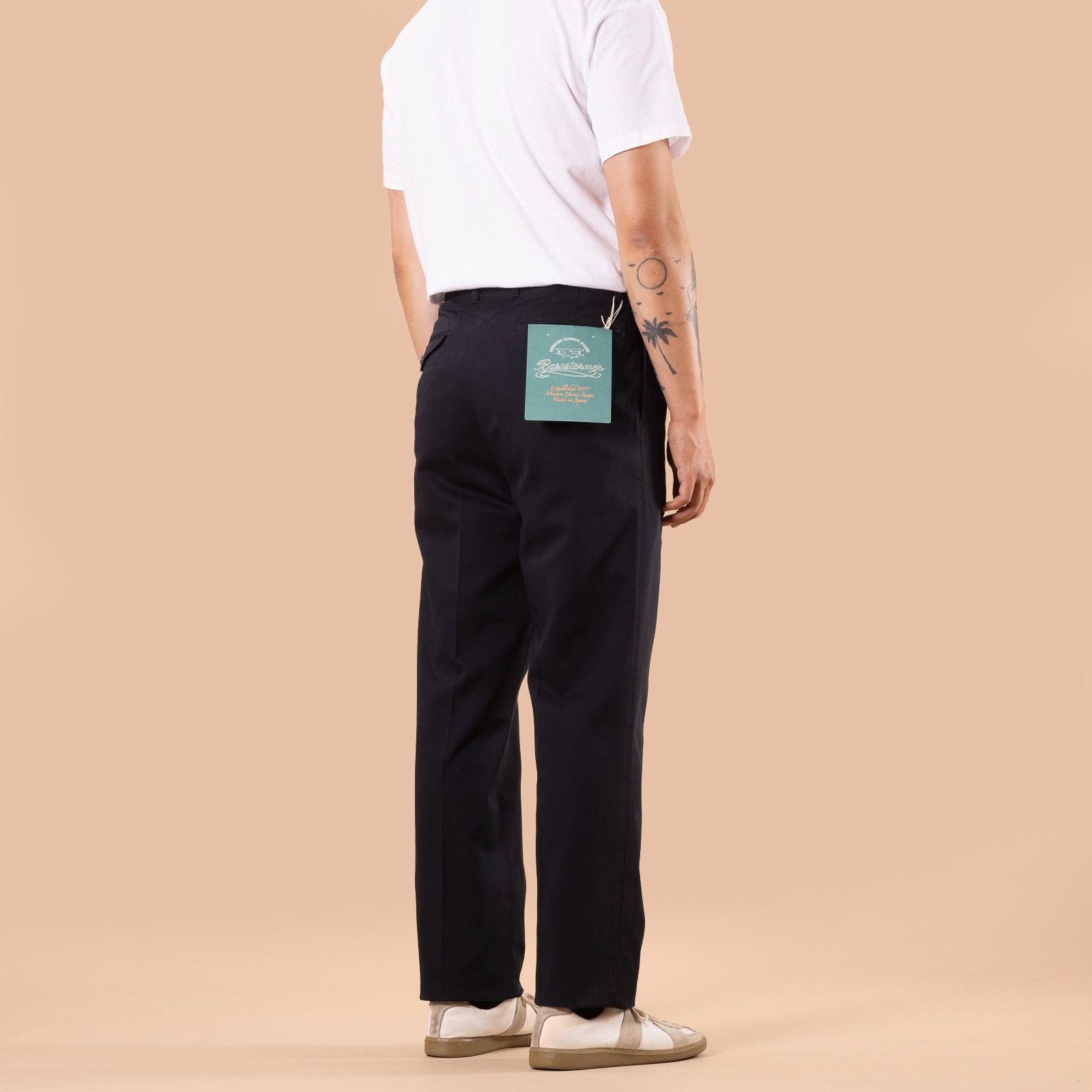 Image flâneurs BARNSTORMER / 1955UC 2Pleated Chino Navy dos