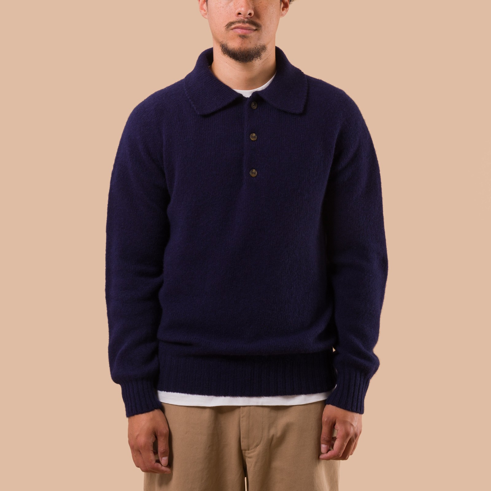 flaneurs pull HARLEY OF SCOTLAND Eton Supersoft Wool 3 Button Polo Neck Navy front
