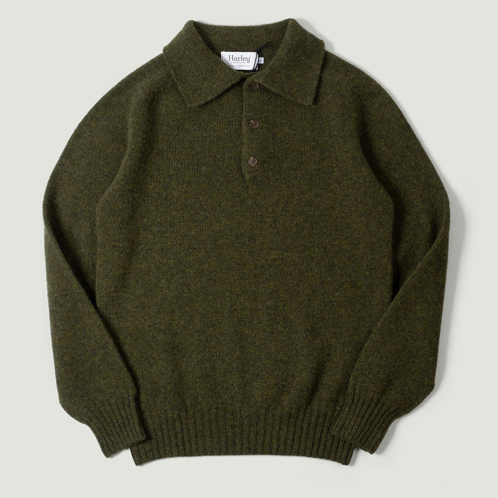 flaneurs pull HARLEY OF SCOTLAND Eton Supersoft Wool 3 Button Polo Neck Scots Pine vignette