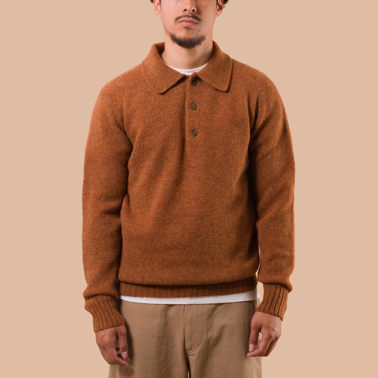 flaneurs pull HARLEY OF SCOTLAND Eton Supersoft Wool 3 Button Polo Neck Whiskey front
