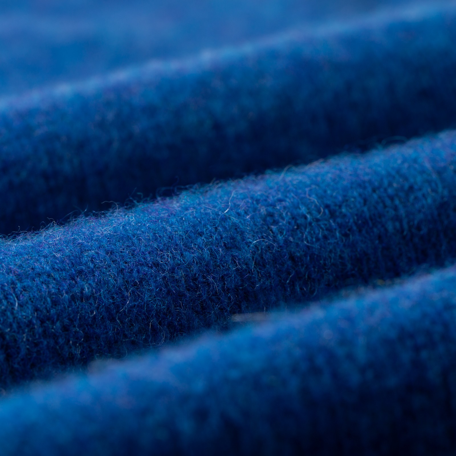 flaneurs pull HARLEY OF SCOTLAND Shaggy Crew Neck sapphire detail