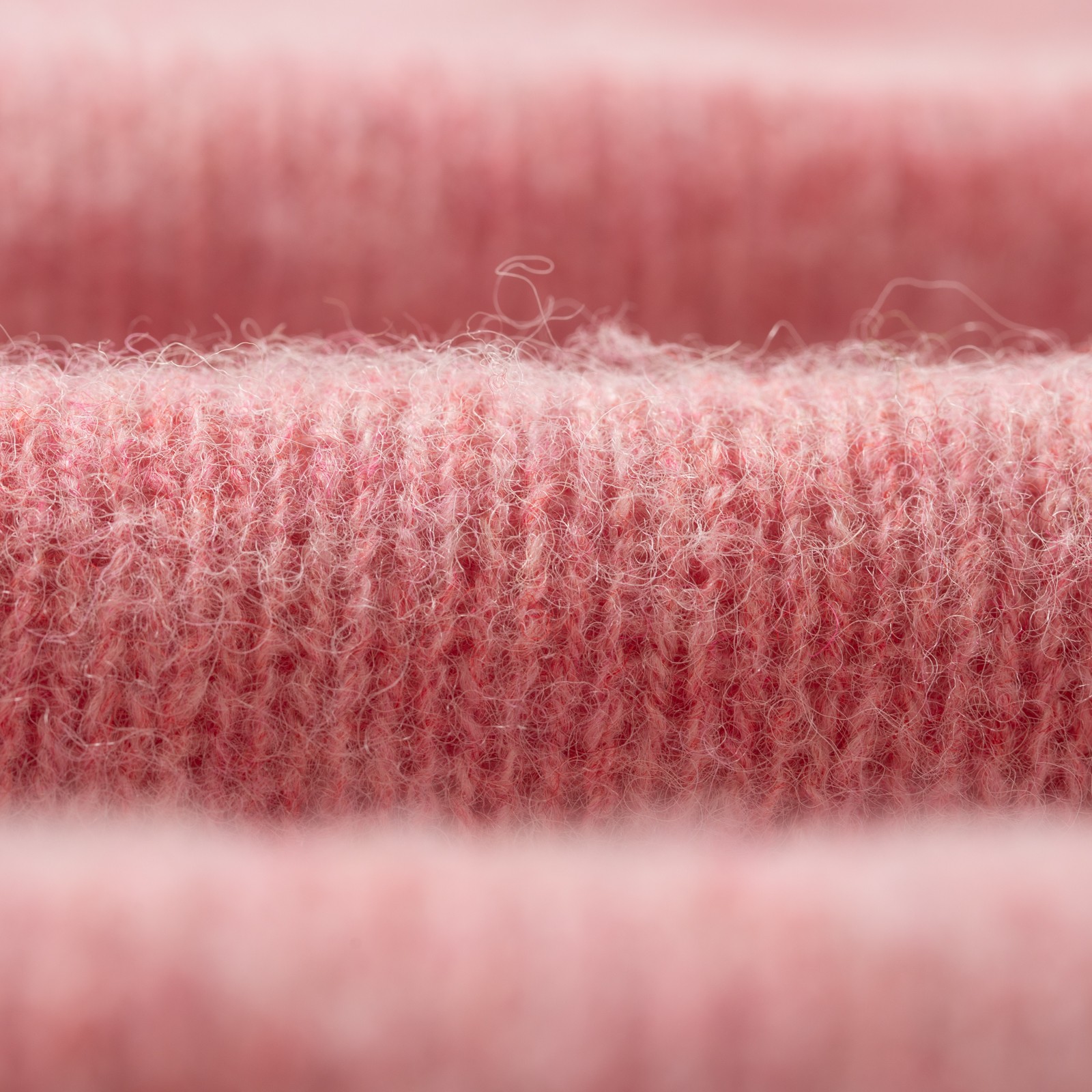 Shaggy Crew Neck Sweater Sea Pink