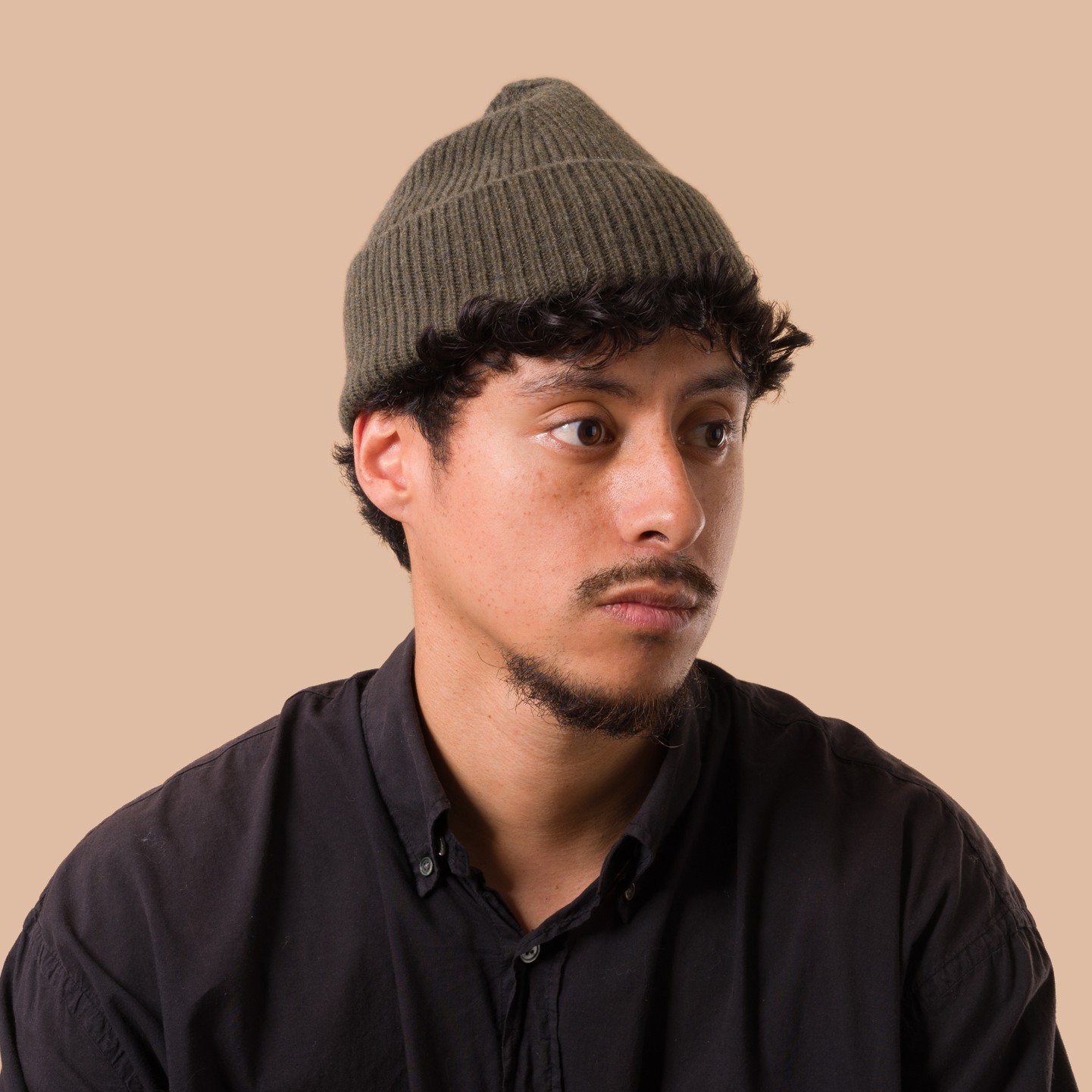 Cashmere Arbroath Hat Wildebeest porté
