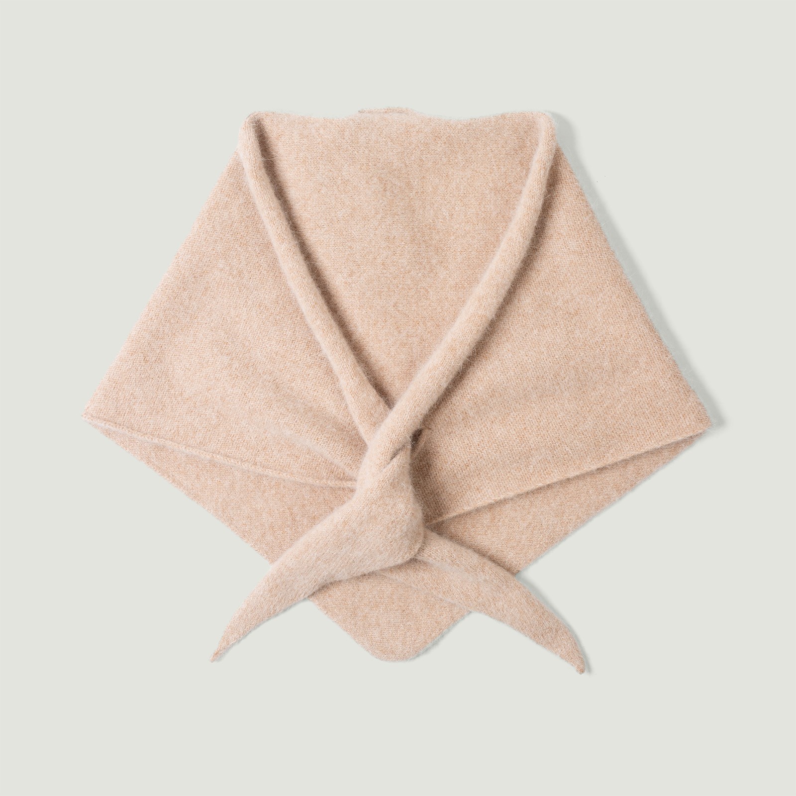 flaneurs Mackie bandana camel Ardmhor Triangle Hole Scarf fawn vignette