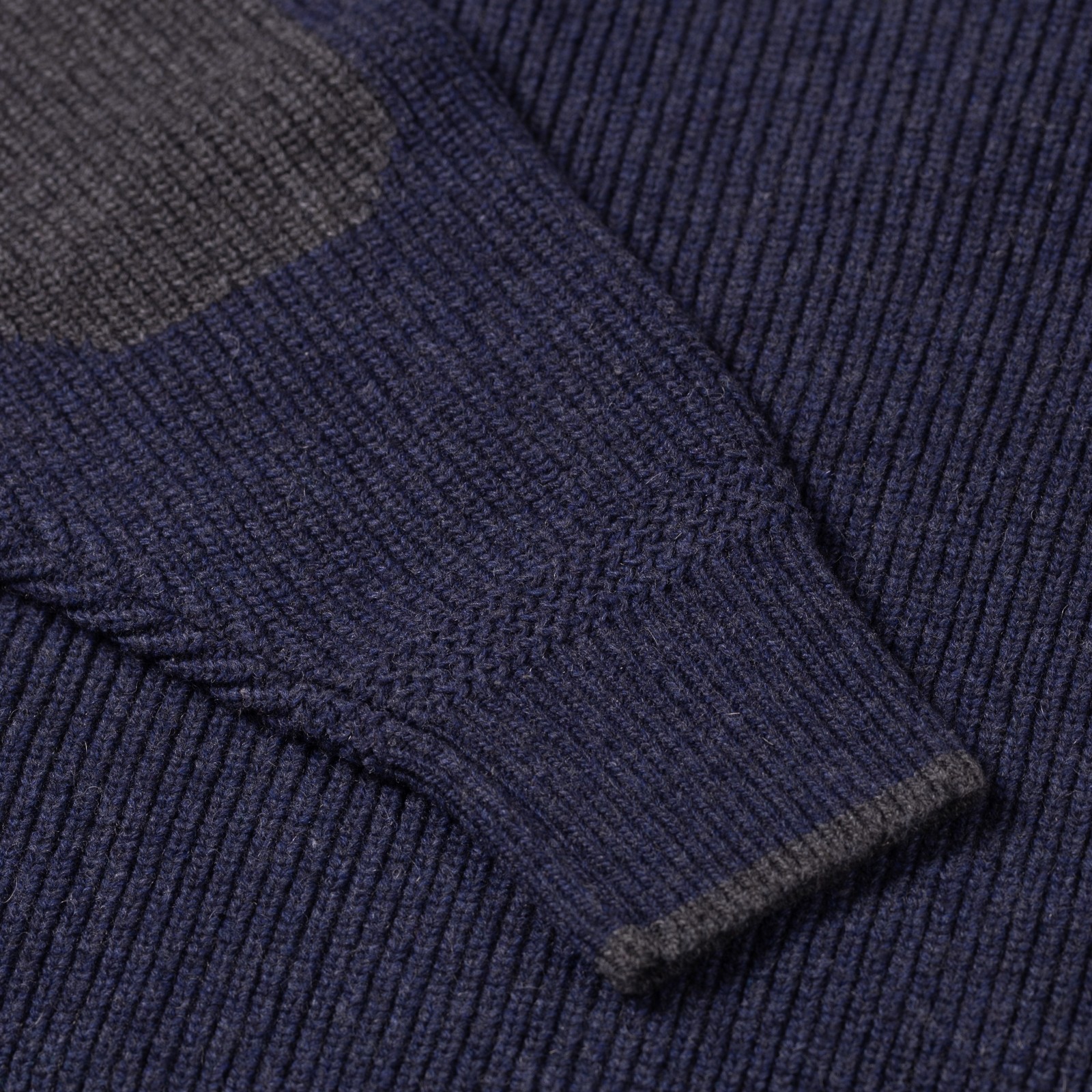 Patch Round Pullover Knit Navy