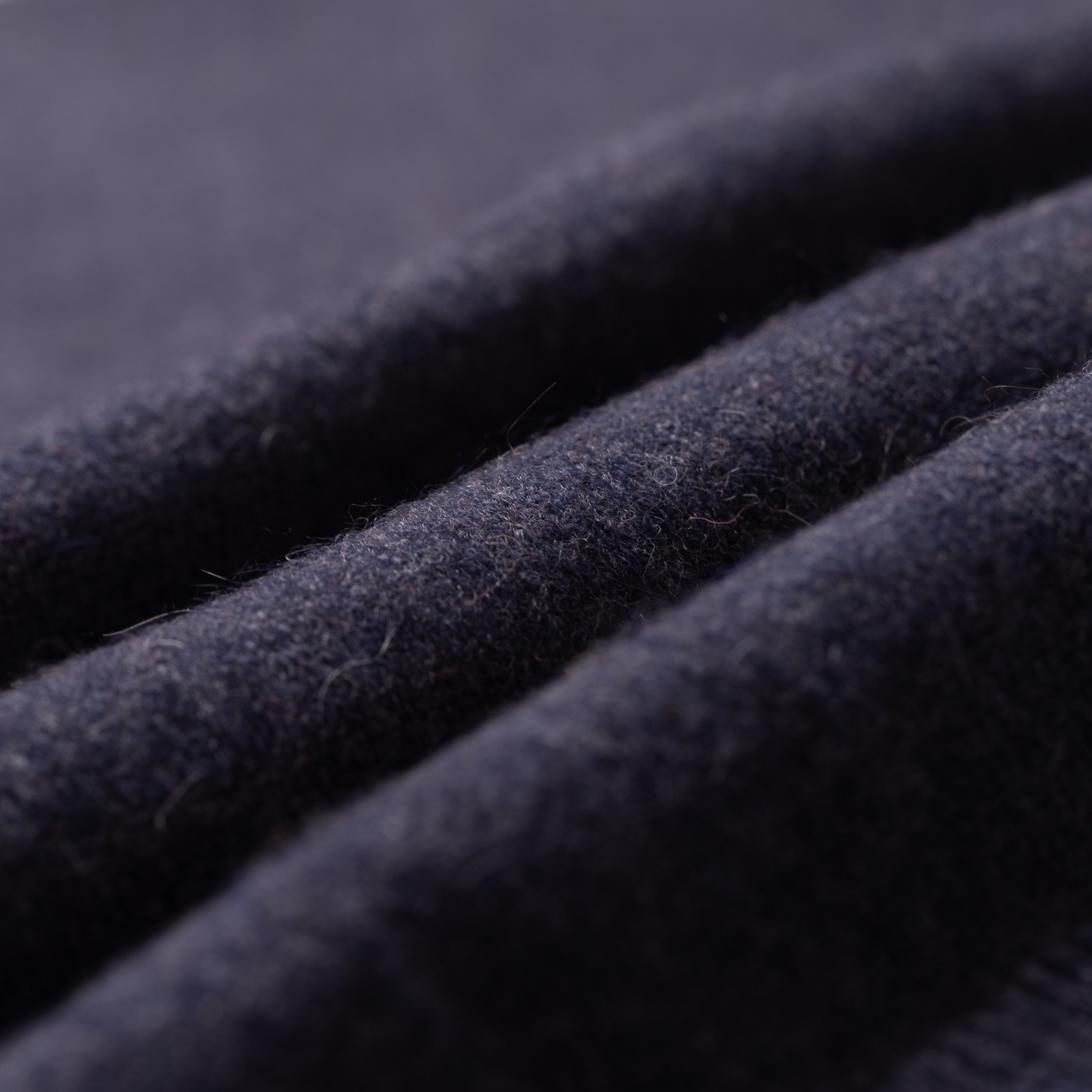 Image Flâneurs NITTO KNITWEAR / Cardigan Armen Navy Mix détail matière