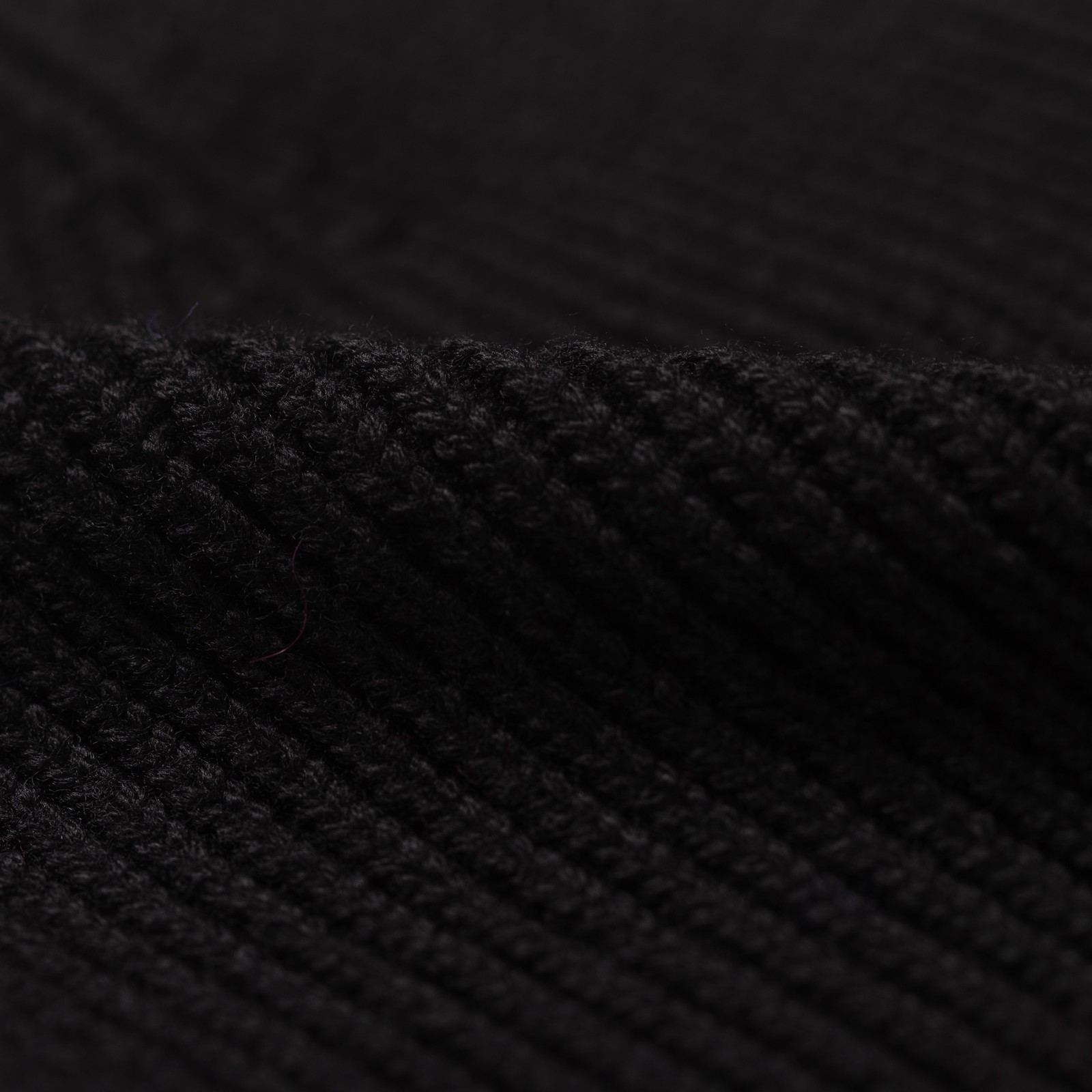 Black Ara Beanie