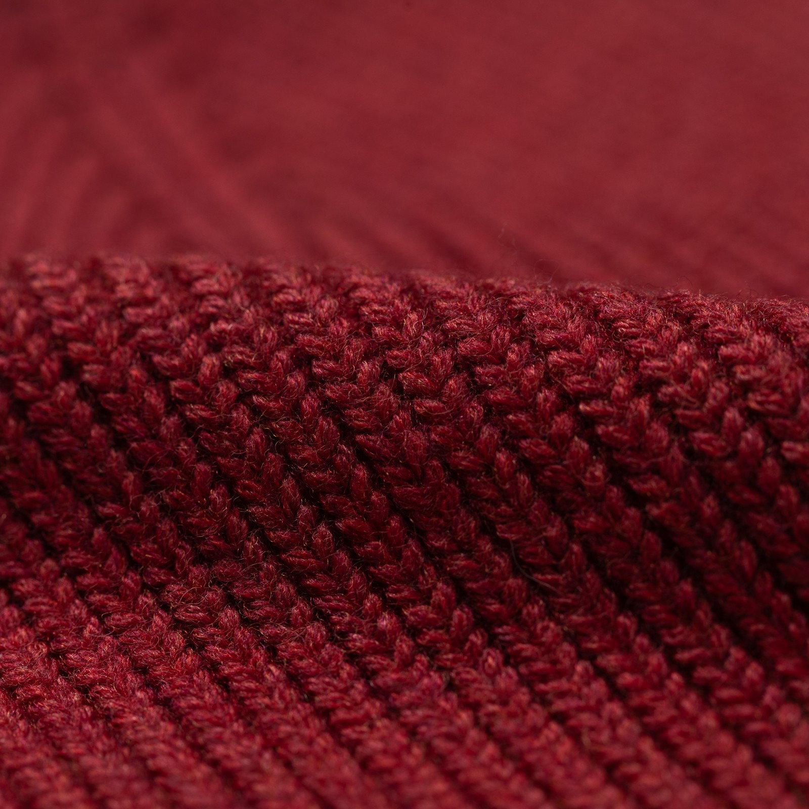 Image flâneurs NITTO KNITWEAR / Bonnet Ara Rouge Chiné détail matière
