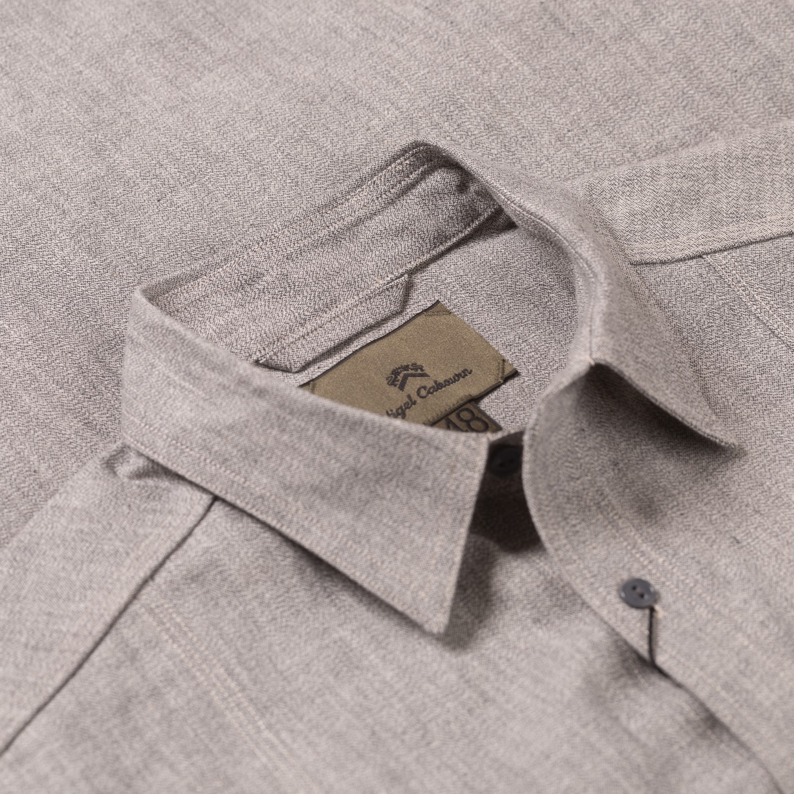 Image Flâneurs NIGEL CABOURN / Medical ShirtS&P Light Grey détail col