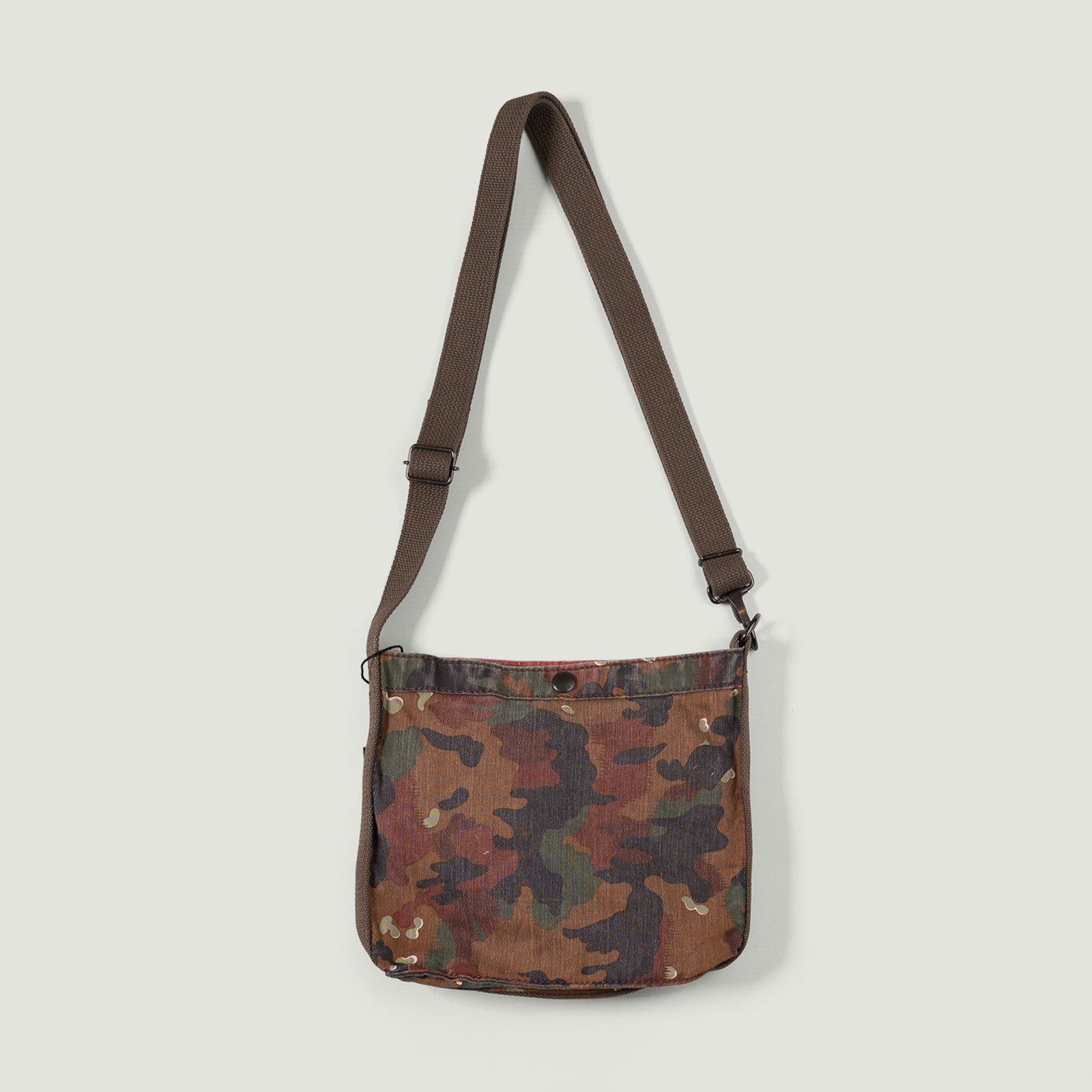 Magazine Bag Fade Camo Red