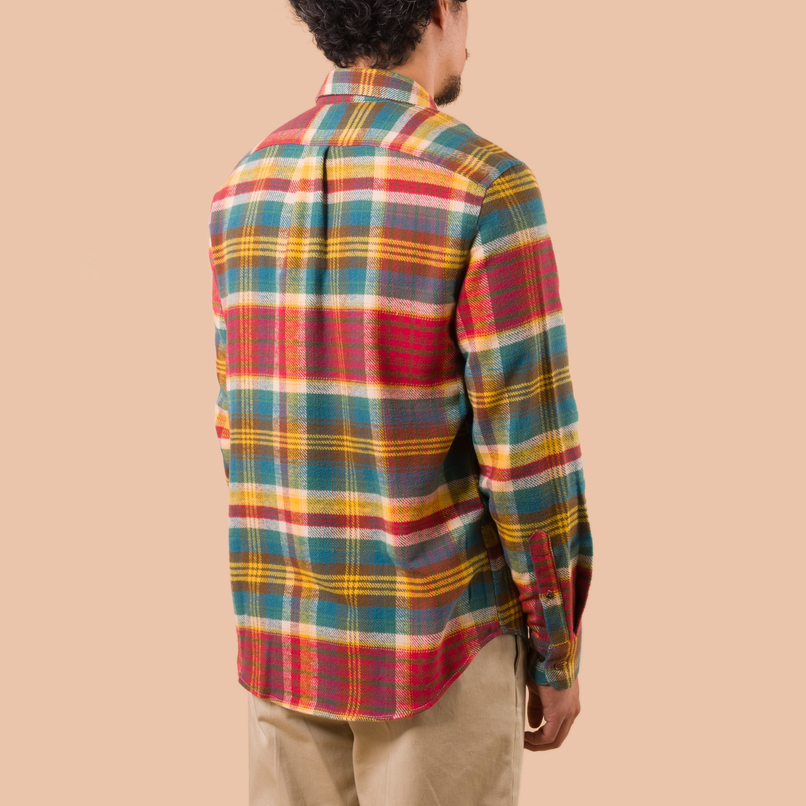 vignette flaneurs Portuguese Flannel Fasema Shirt worn back