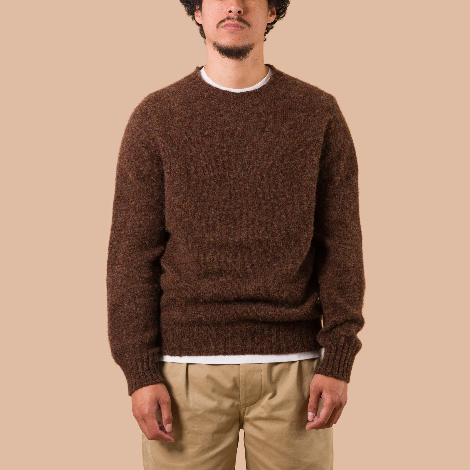Vignettes Flaneurs Knitwear Shaggy Crew Neck Sweater Redstart worn front
