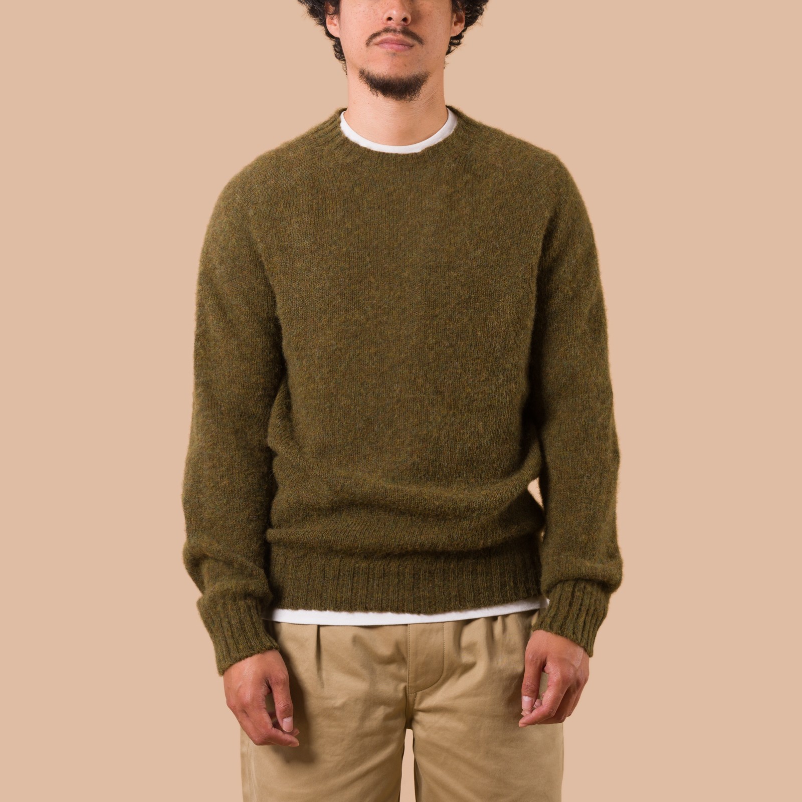 Vignettes Flaneurs Knitwear Shaggy Crew Neck Sweater Siskin worn front